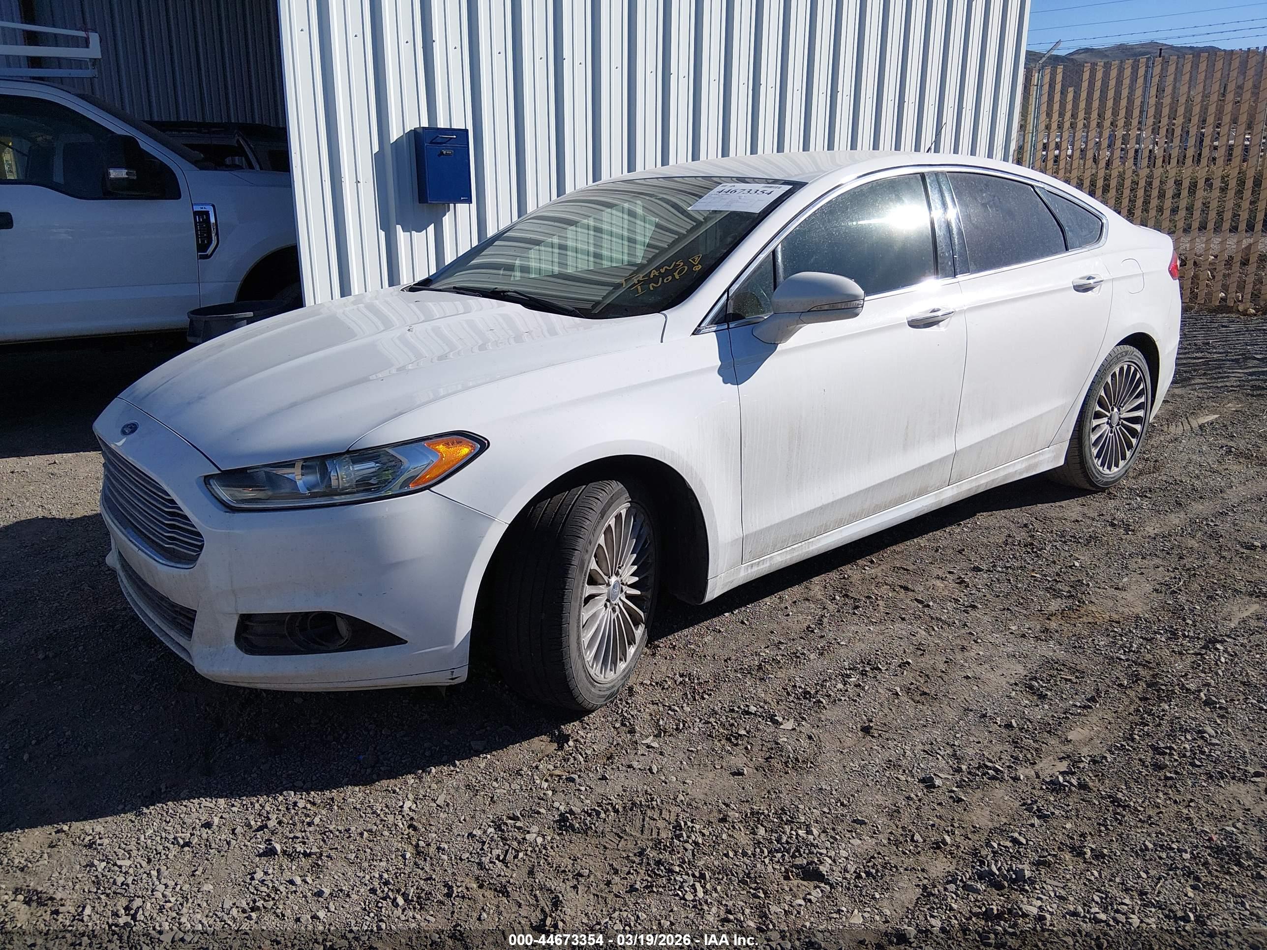FORD FUSION image 2