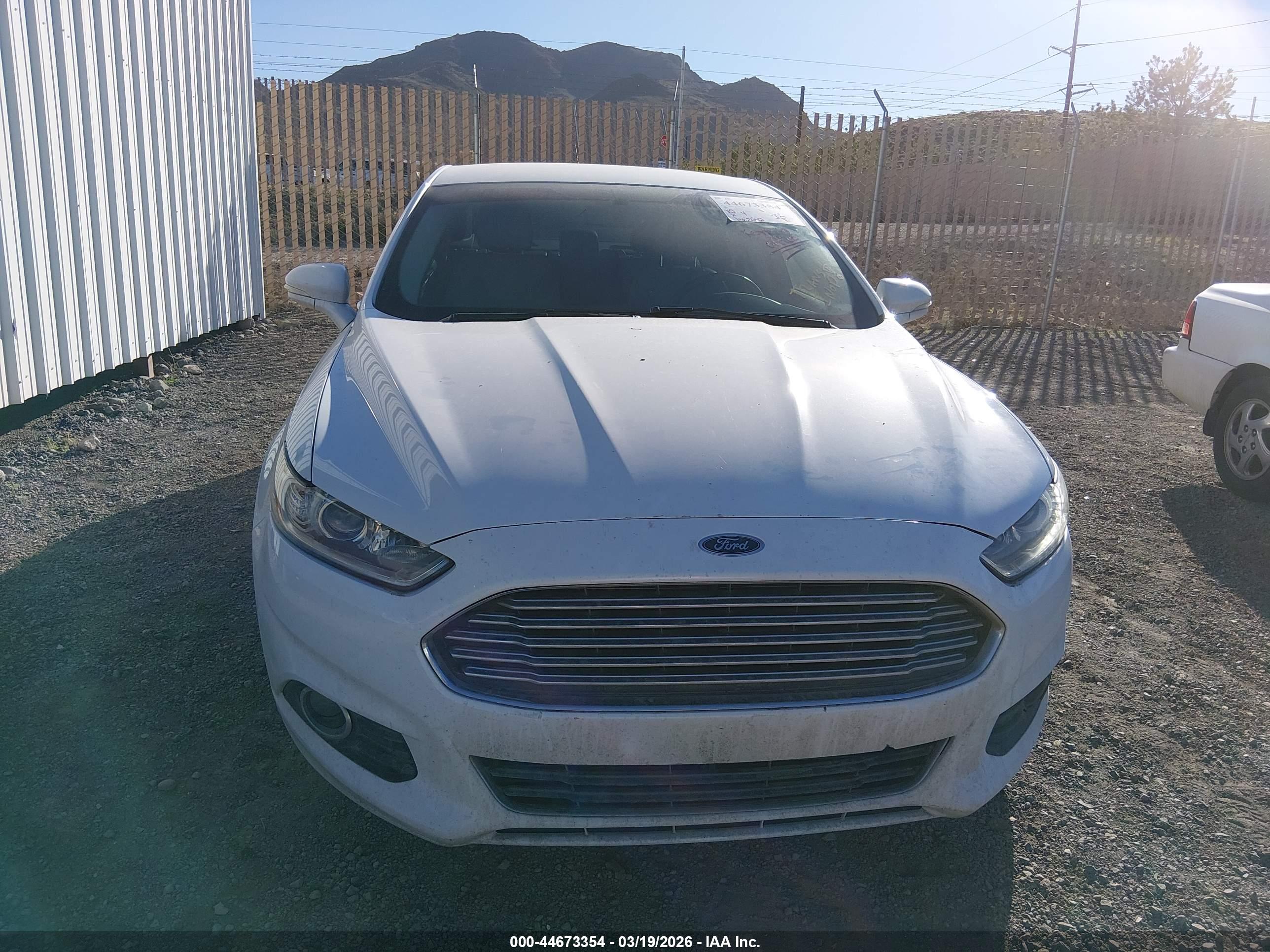 FORD FUSION image 6