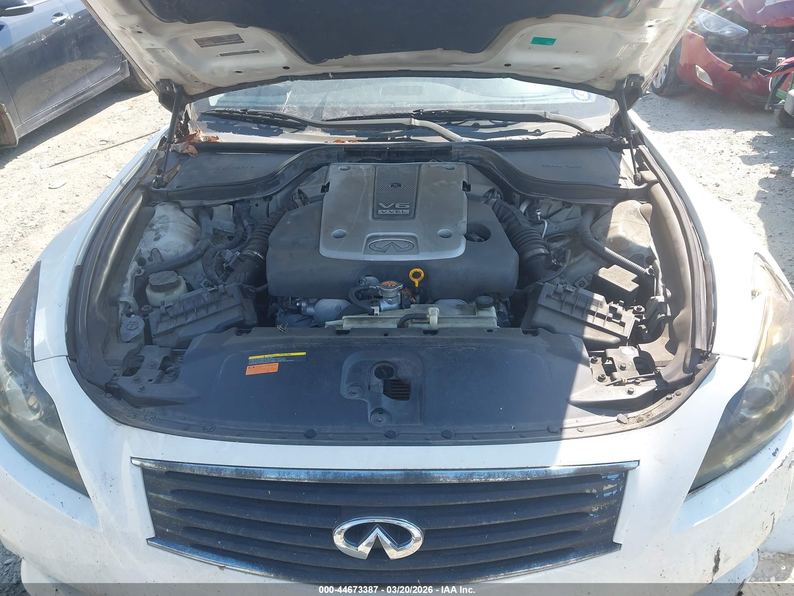 INFINITI G37 image 10