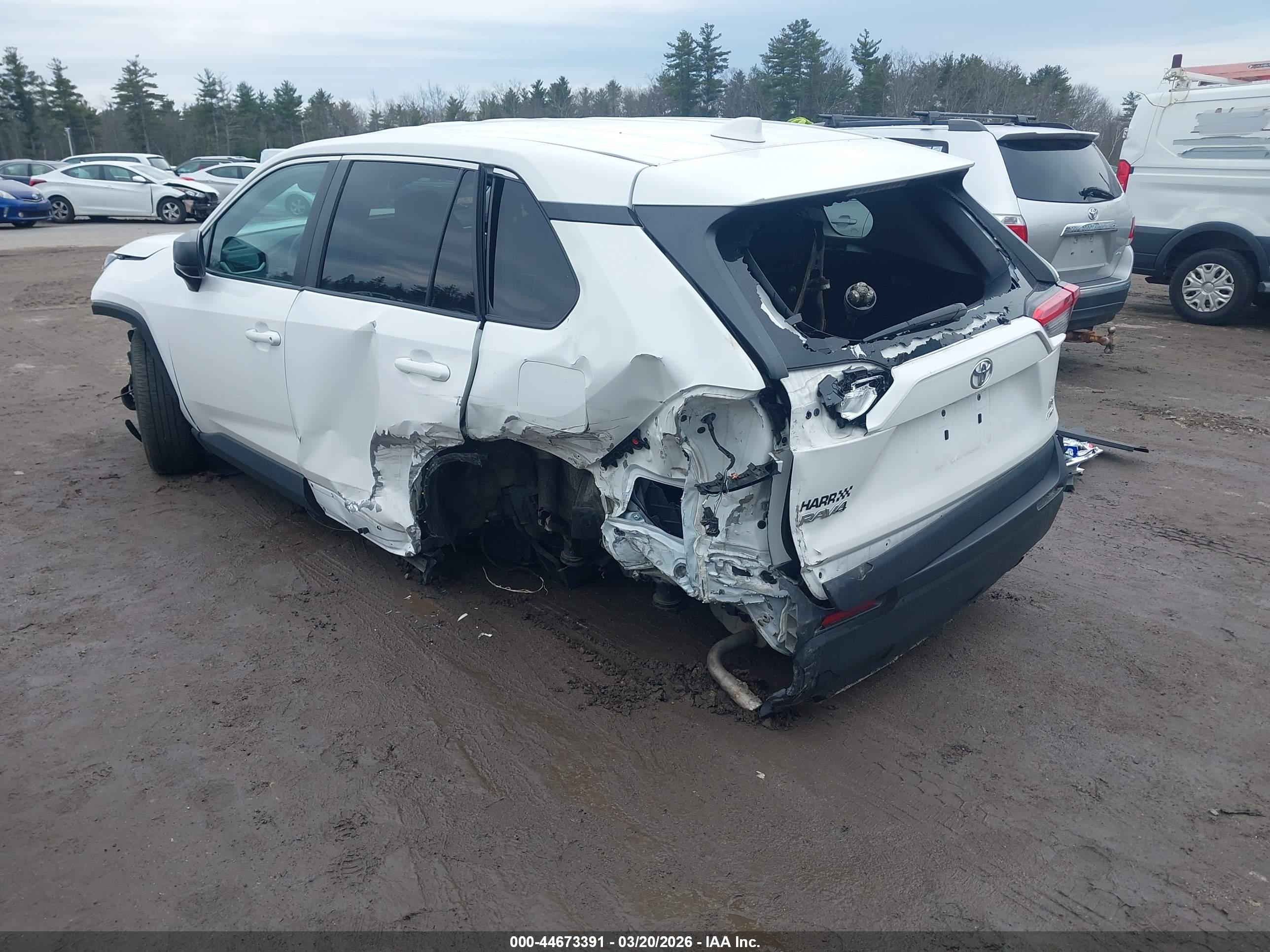 TOYOTA RAV4 image 3