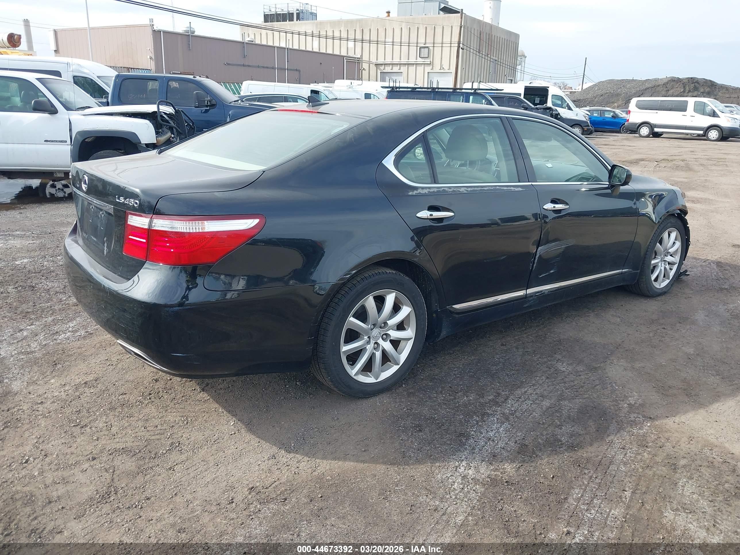 LEXUS LS image 4
