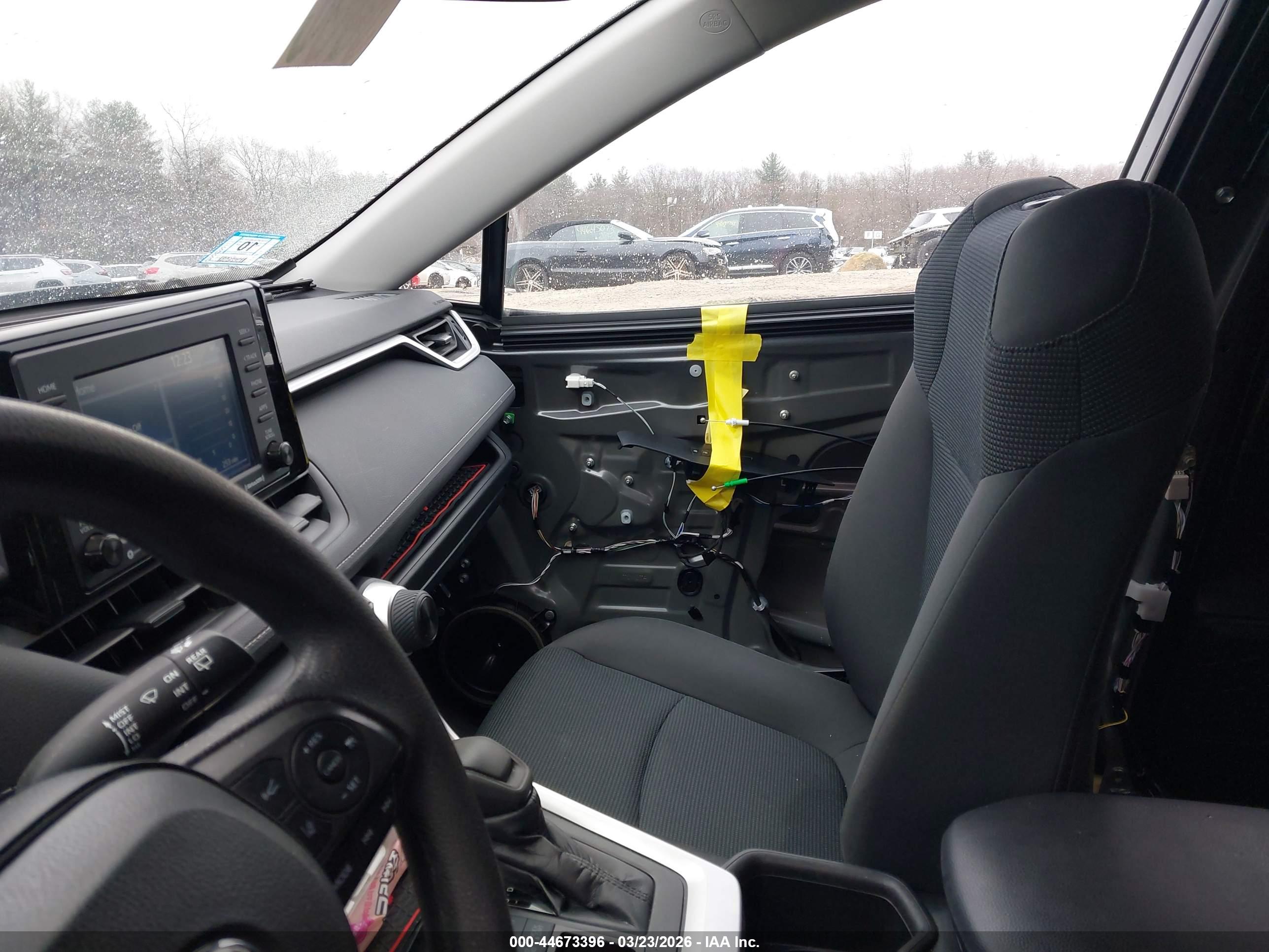 TOYOTA RAV4 image 5