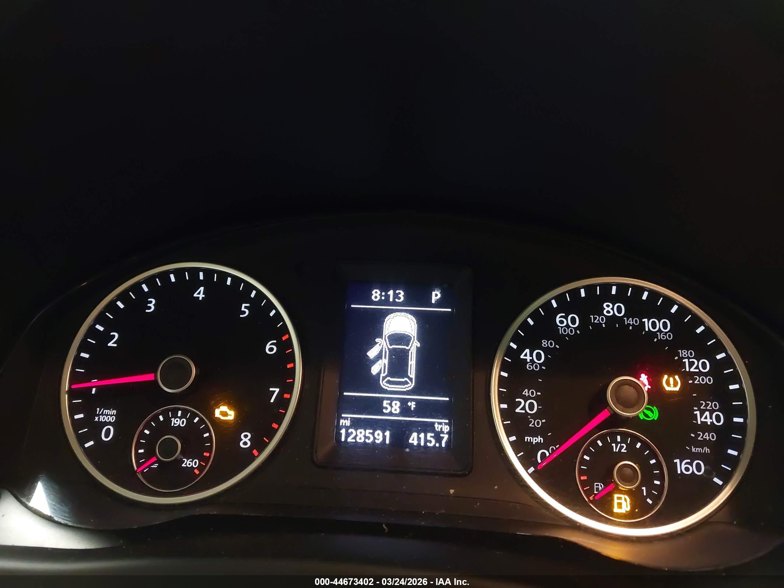 VOLKSWAGEN TIGUAN image 7