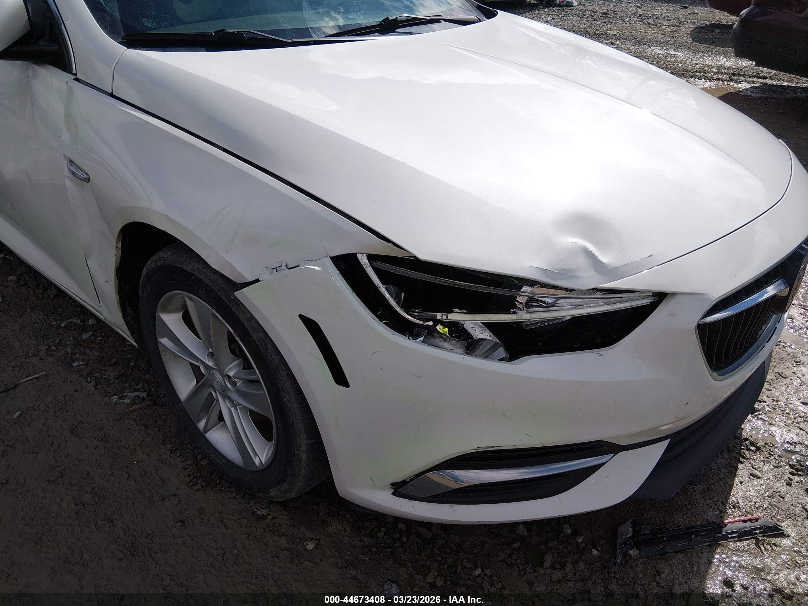 BUICK REGAL image 6