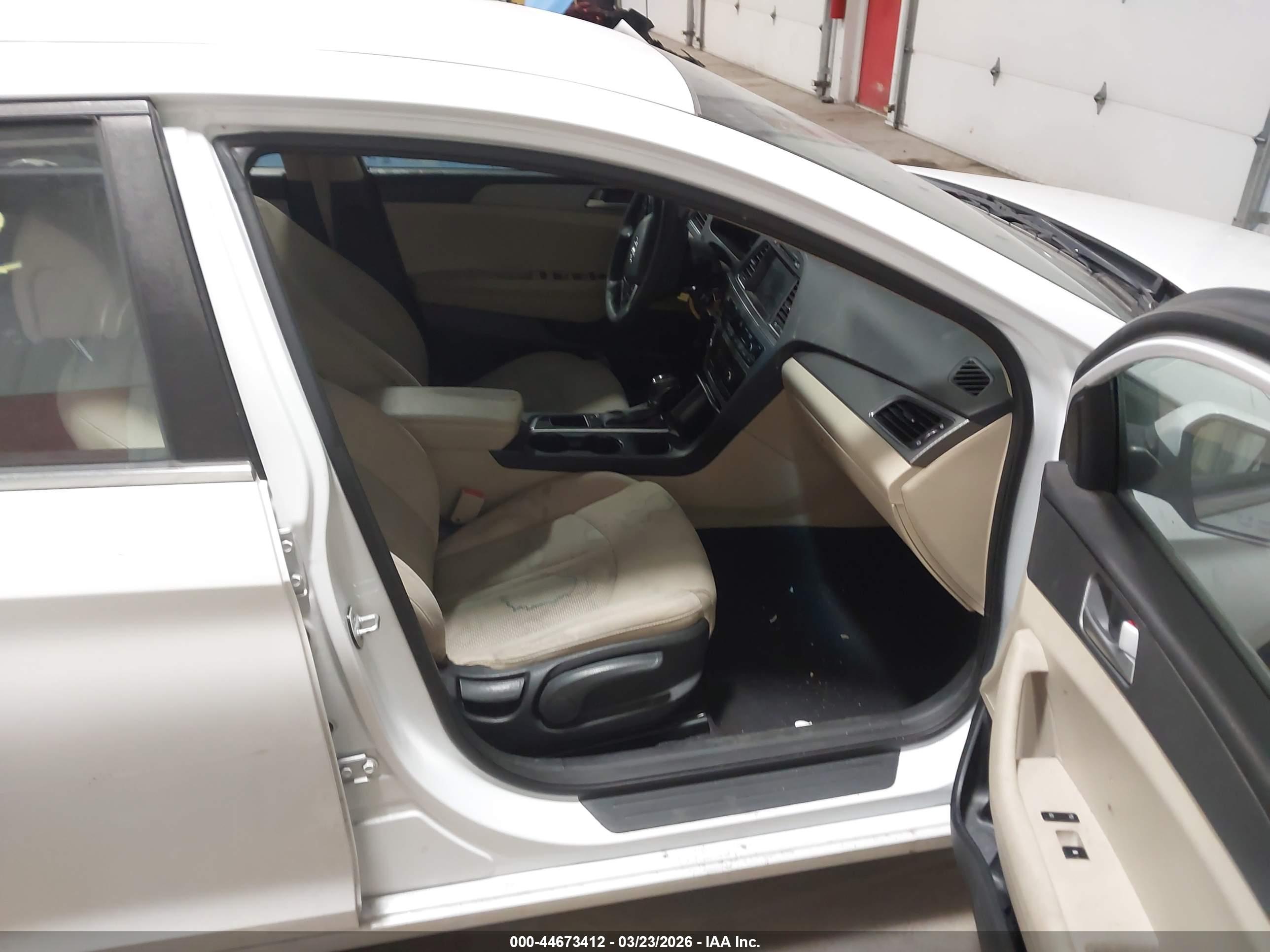 HYUNDAI SONATA image 5