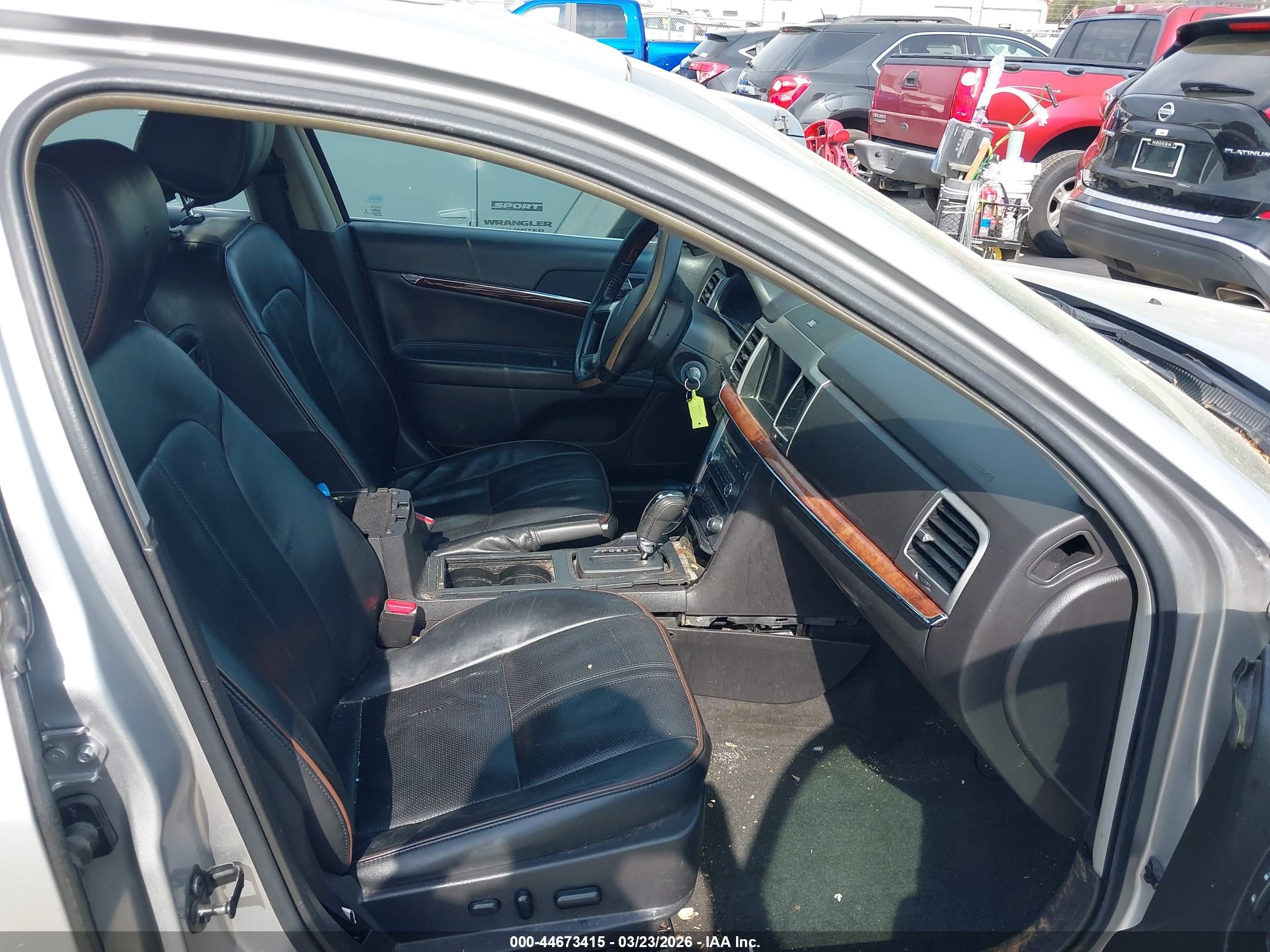 LINCOLN MKZ image 5