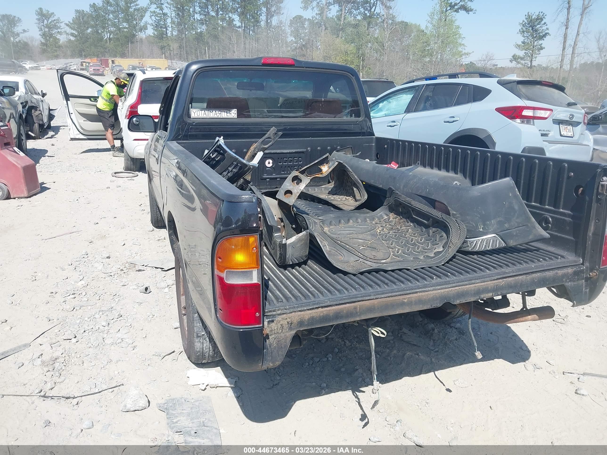 TOYOTA TACOMA image 3