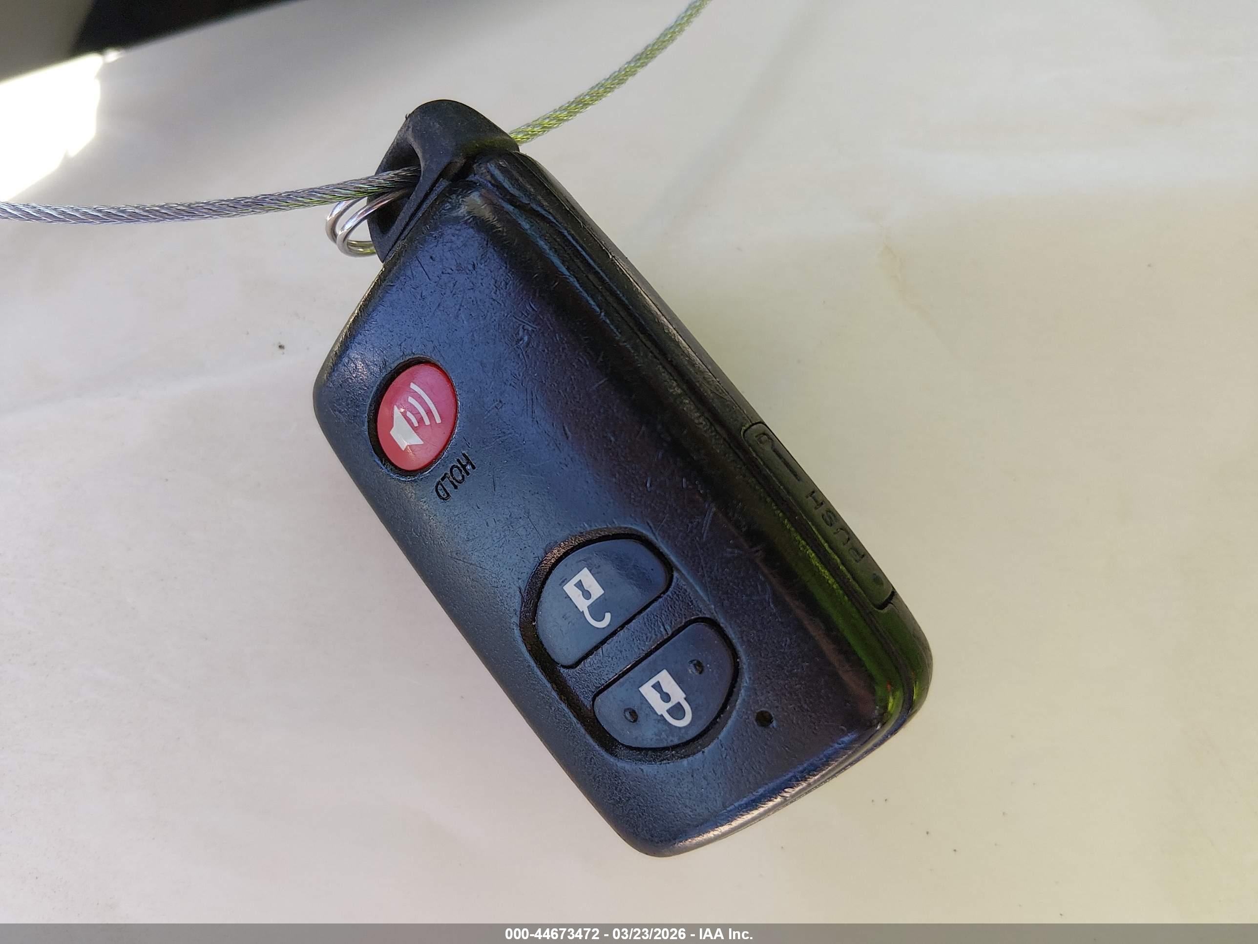 TOYOTA PRIUS image 11