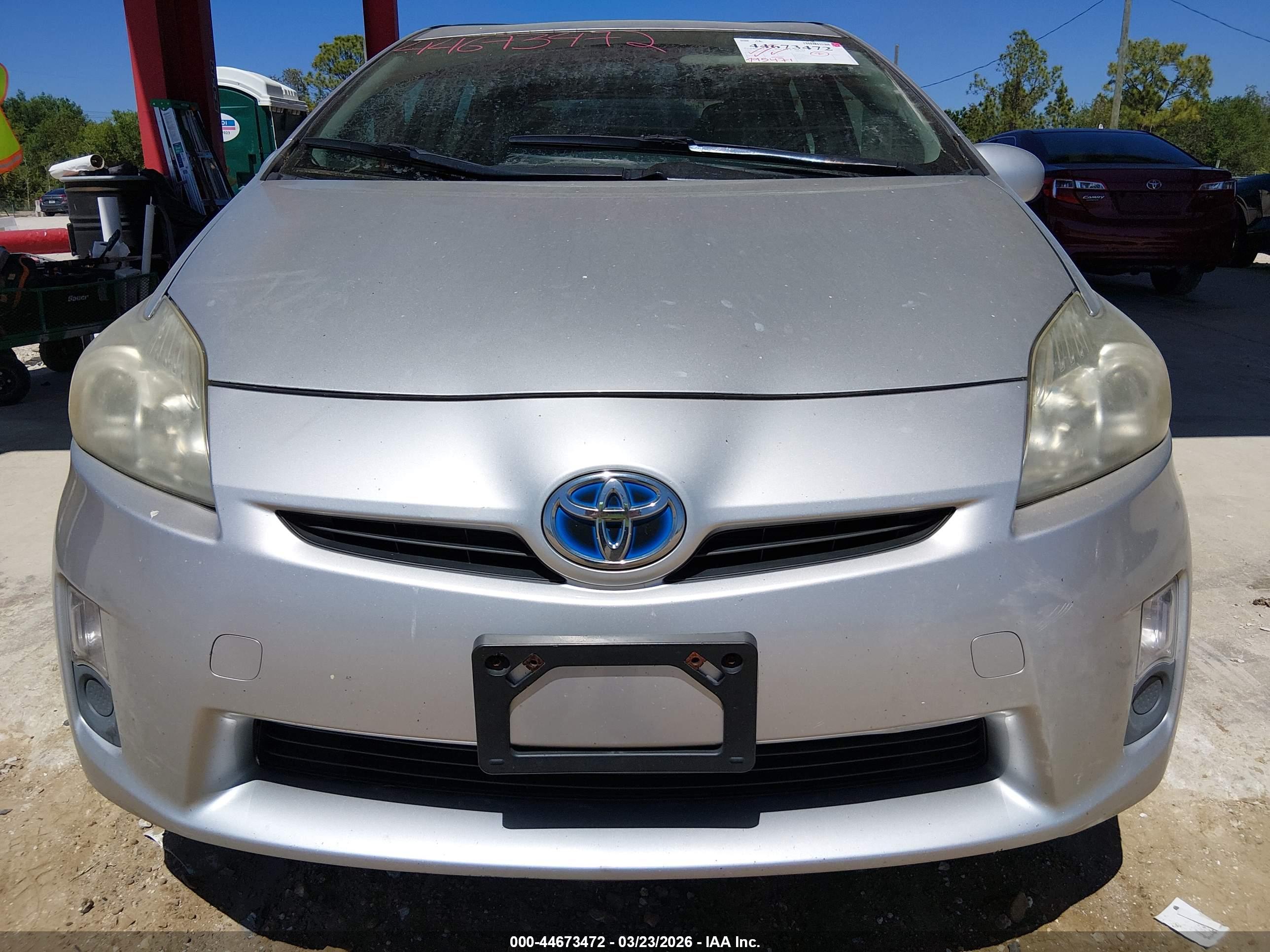 TOYOTA PRIUS image 6