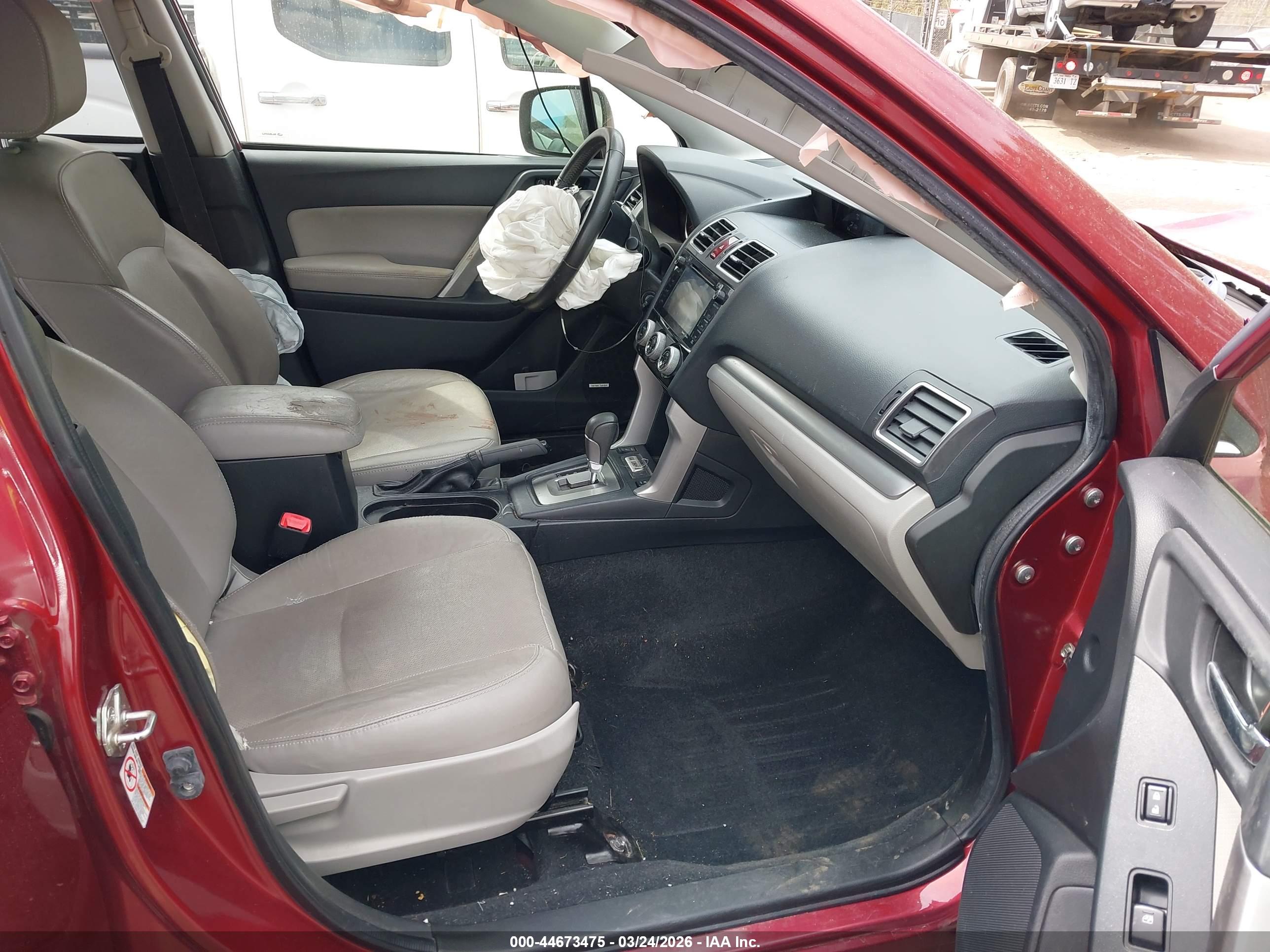 SUBARU FORESTER image 5