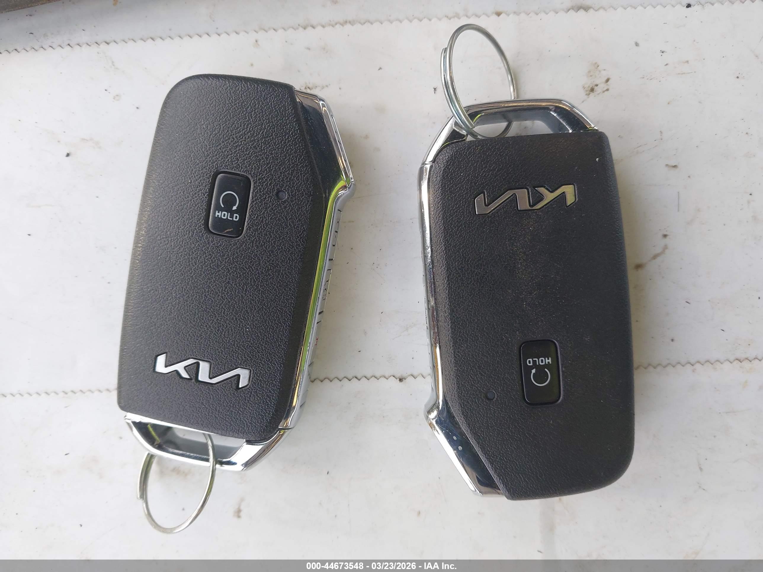 KIA NIRO image 11