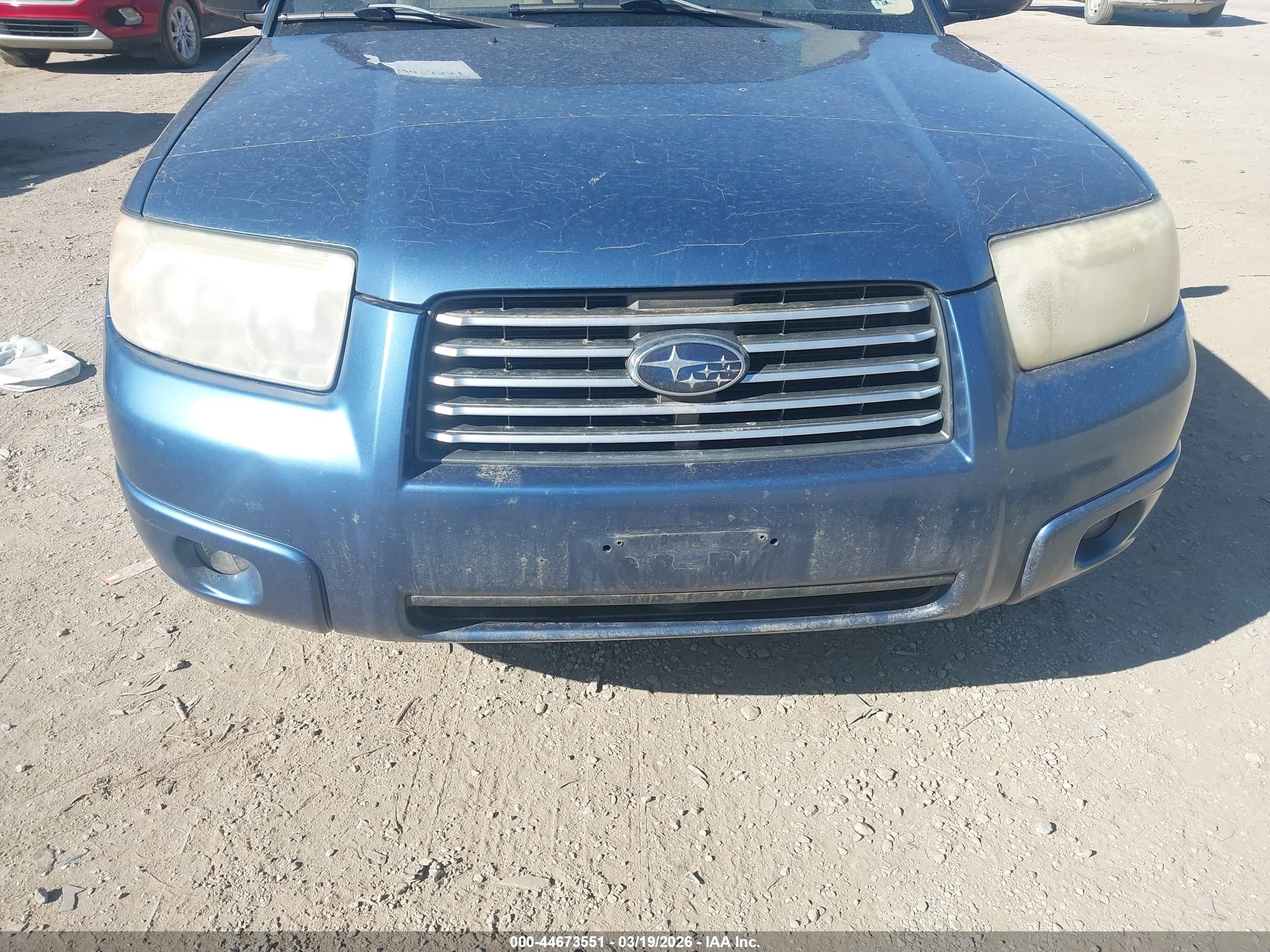 SUBARU FORESTER image 6