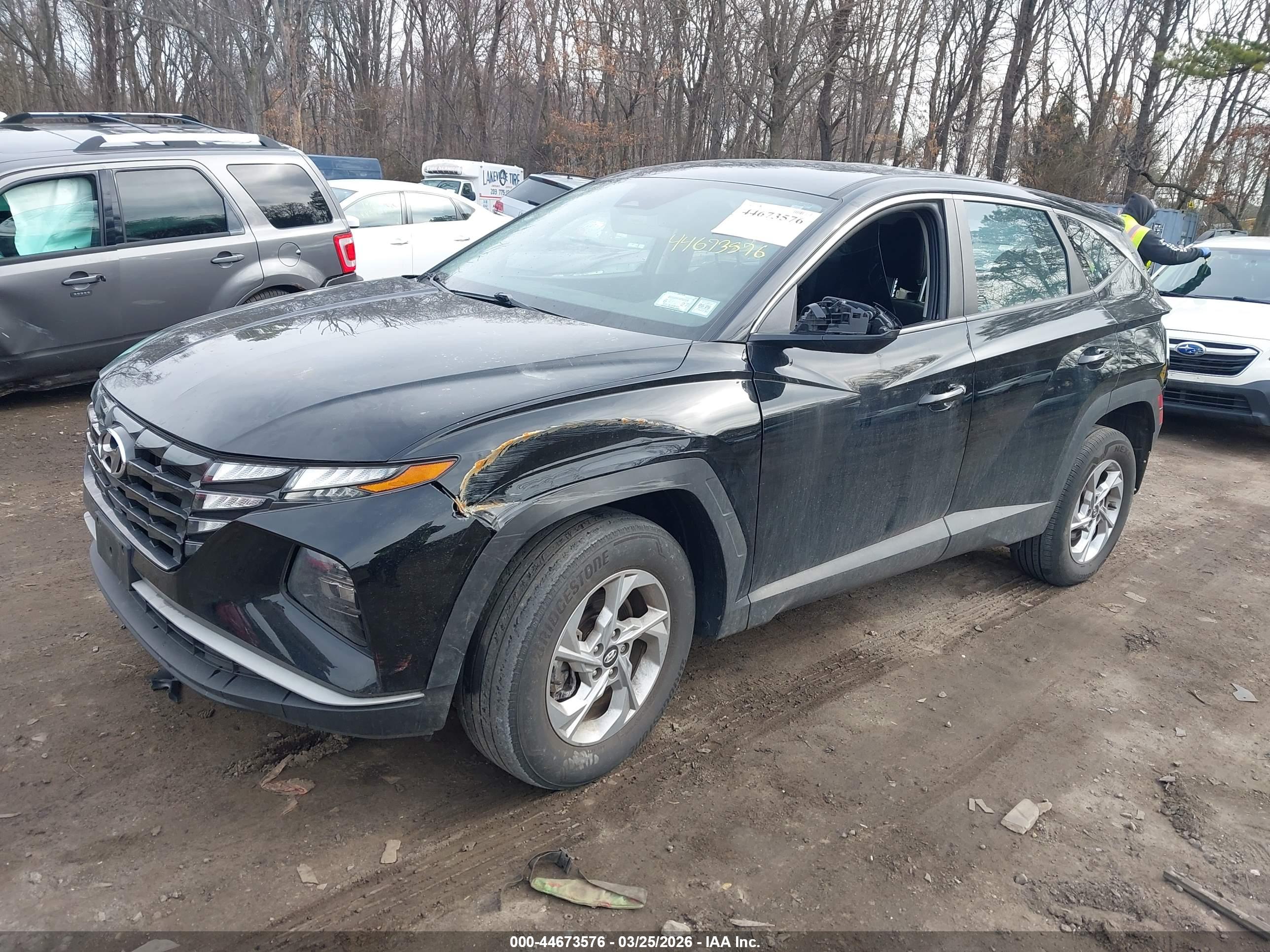 HYUNDAI TUCSON image 2
