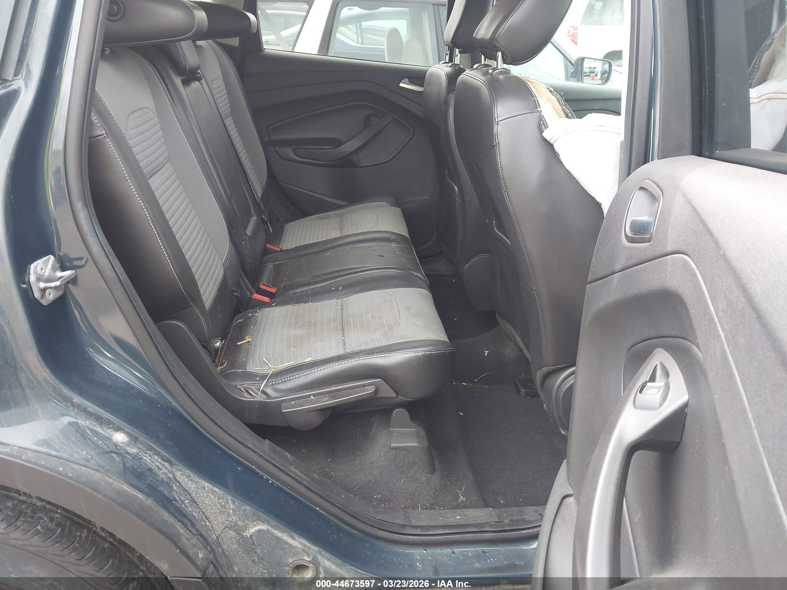 FORD ESCAPE image 8