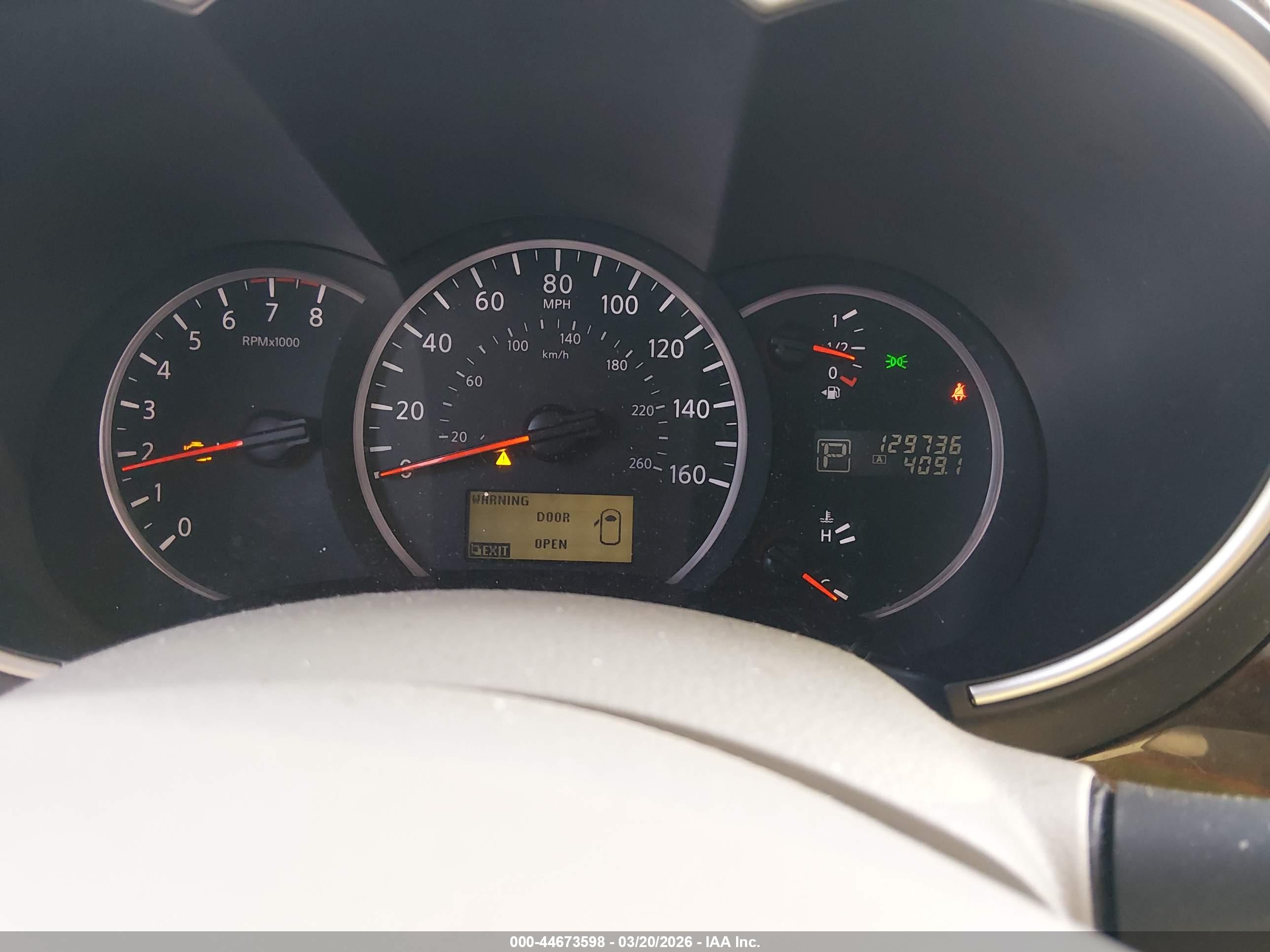 NISSAN QUEST image 7