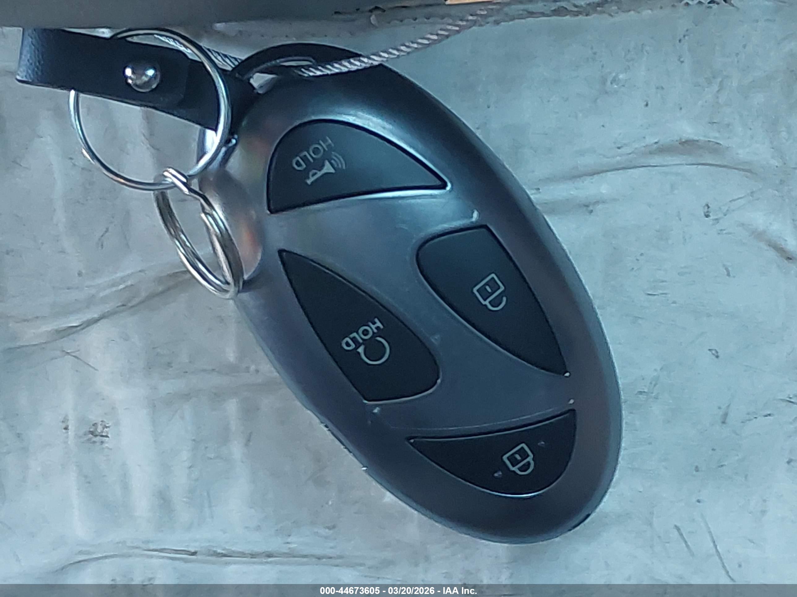 HYUNDAI ELANTRA image 11