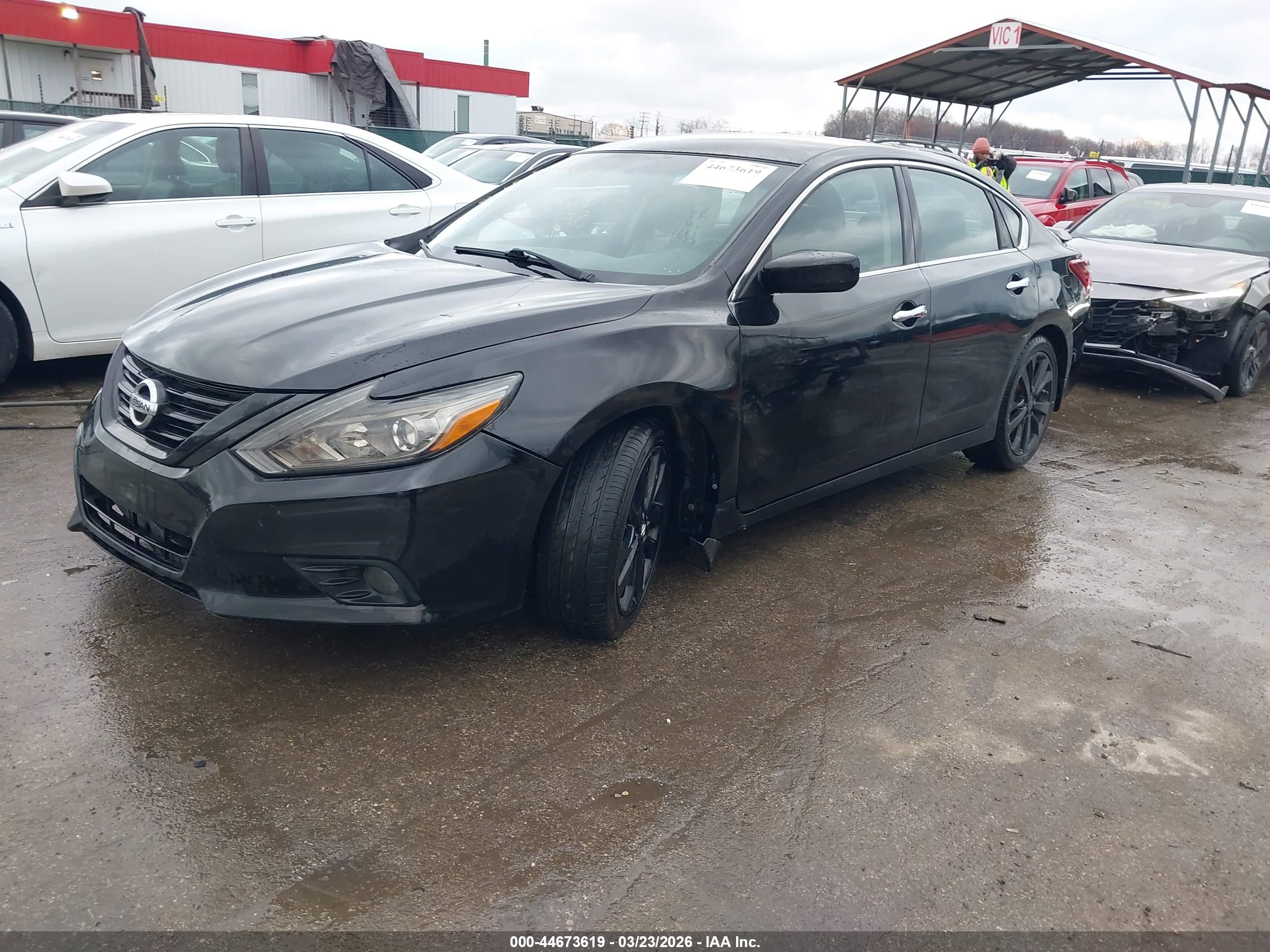 NISSAN ALTIMA image 2