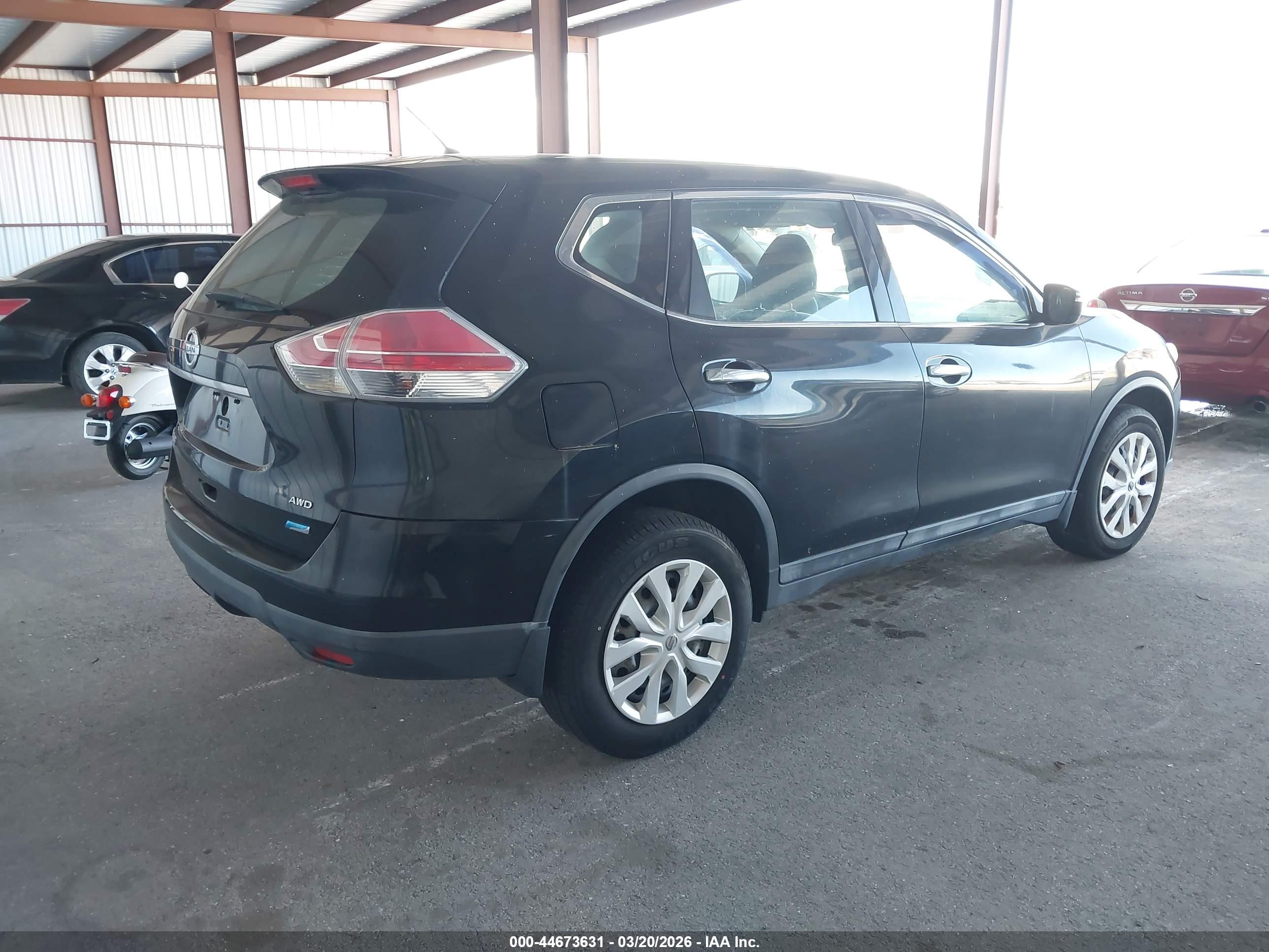 NISSAN ROGUE image 4