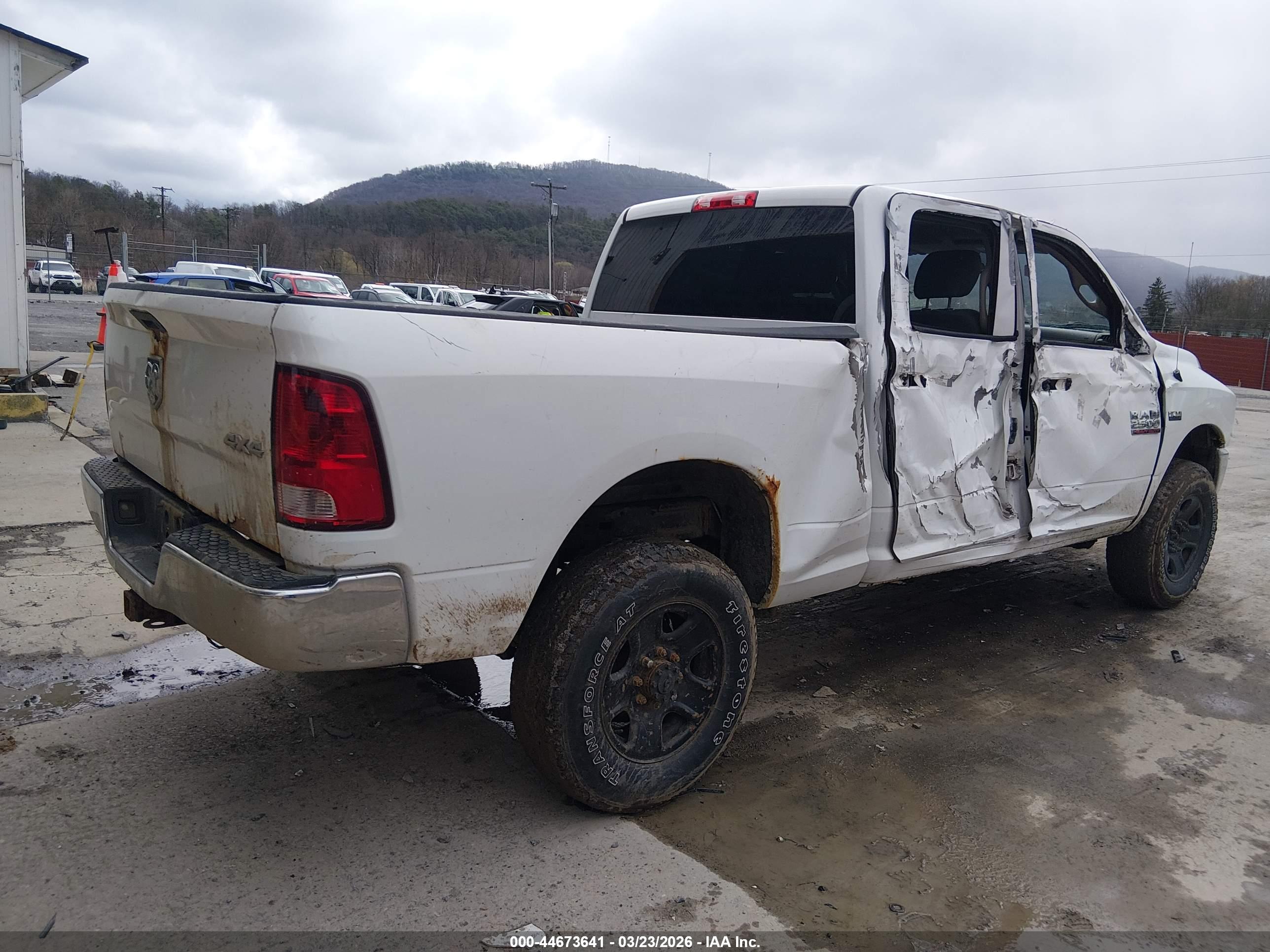 RAM 2500 image 4