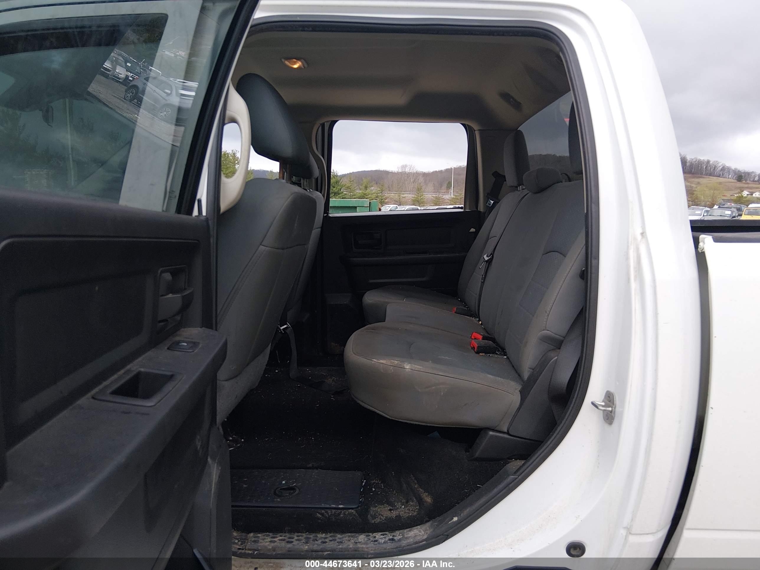 RAM 2500 image 8