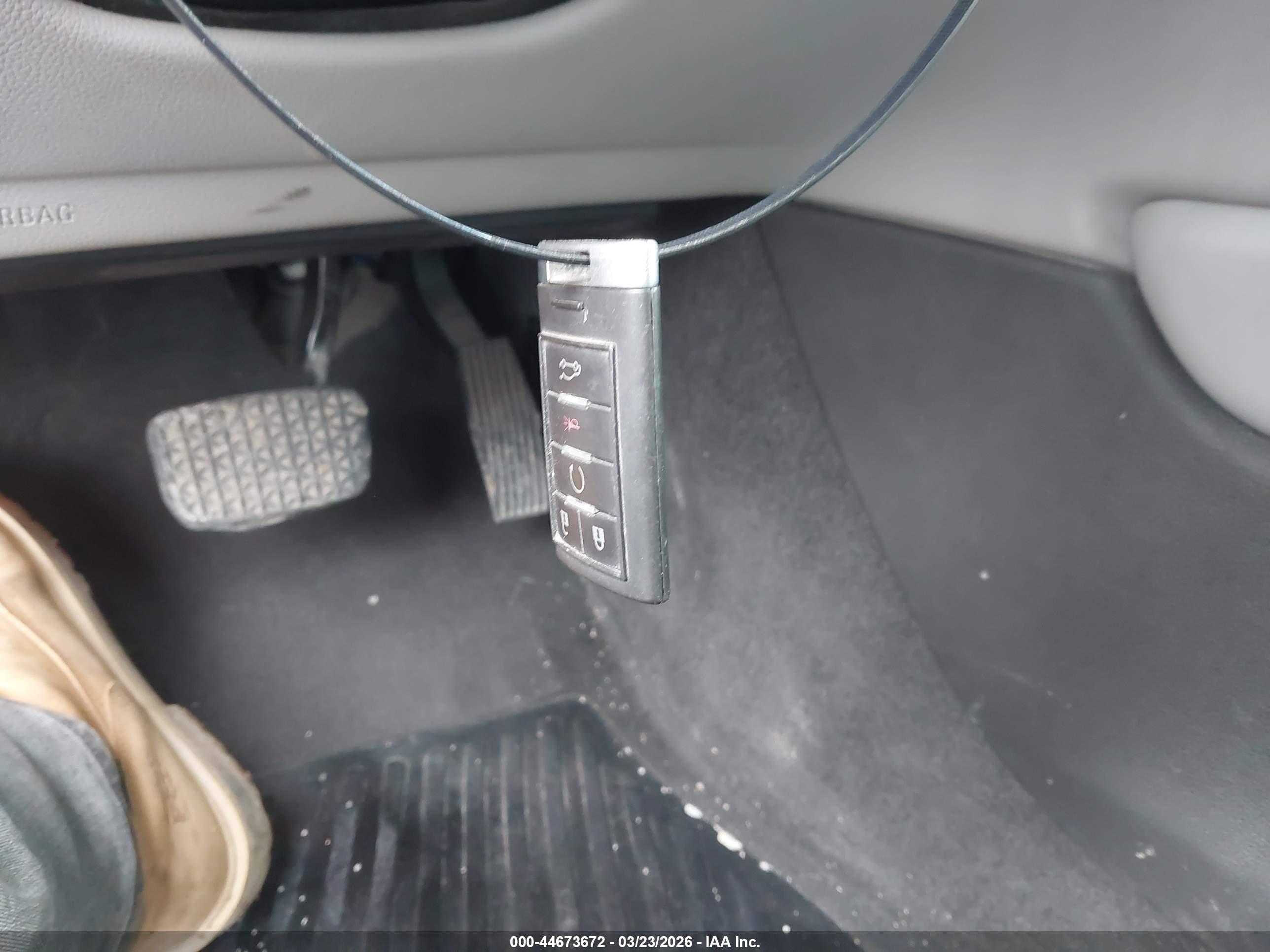 CADILLAC XTS image 11