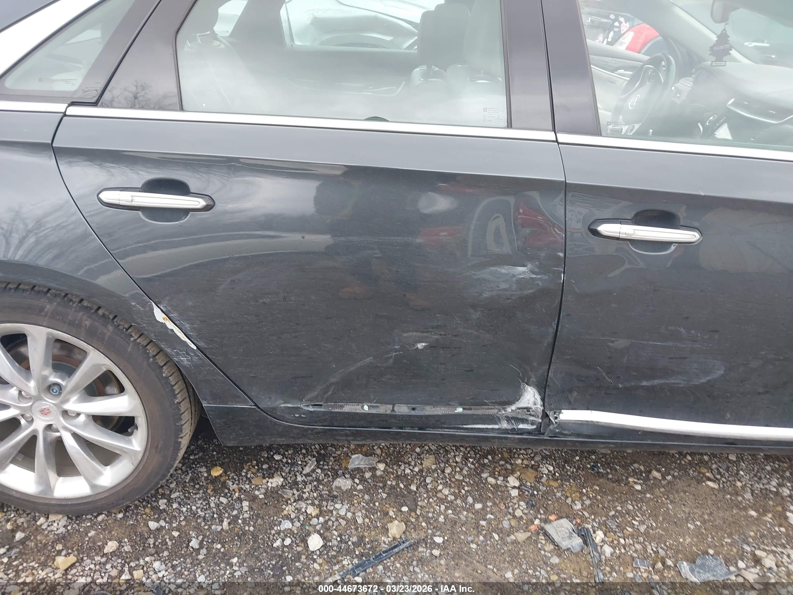 CADILLAC XTS image 6
