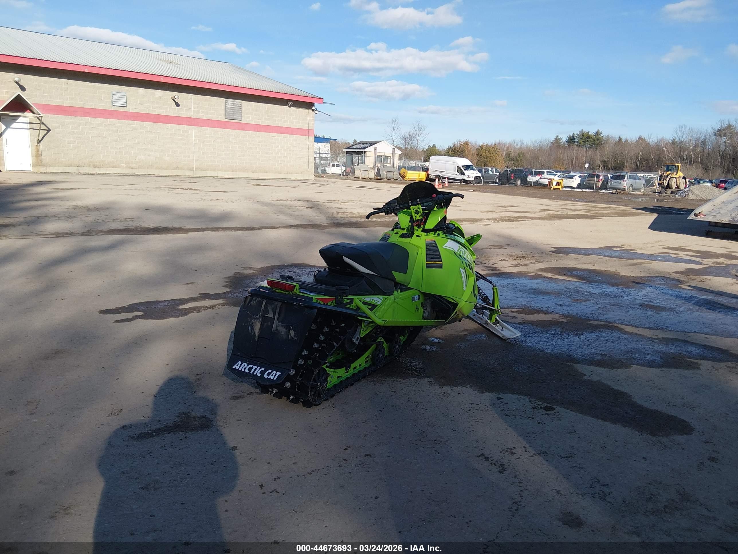 ARCTIC CAT image 4
