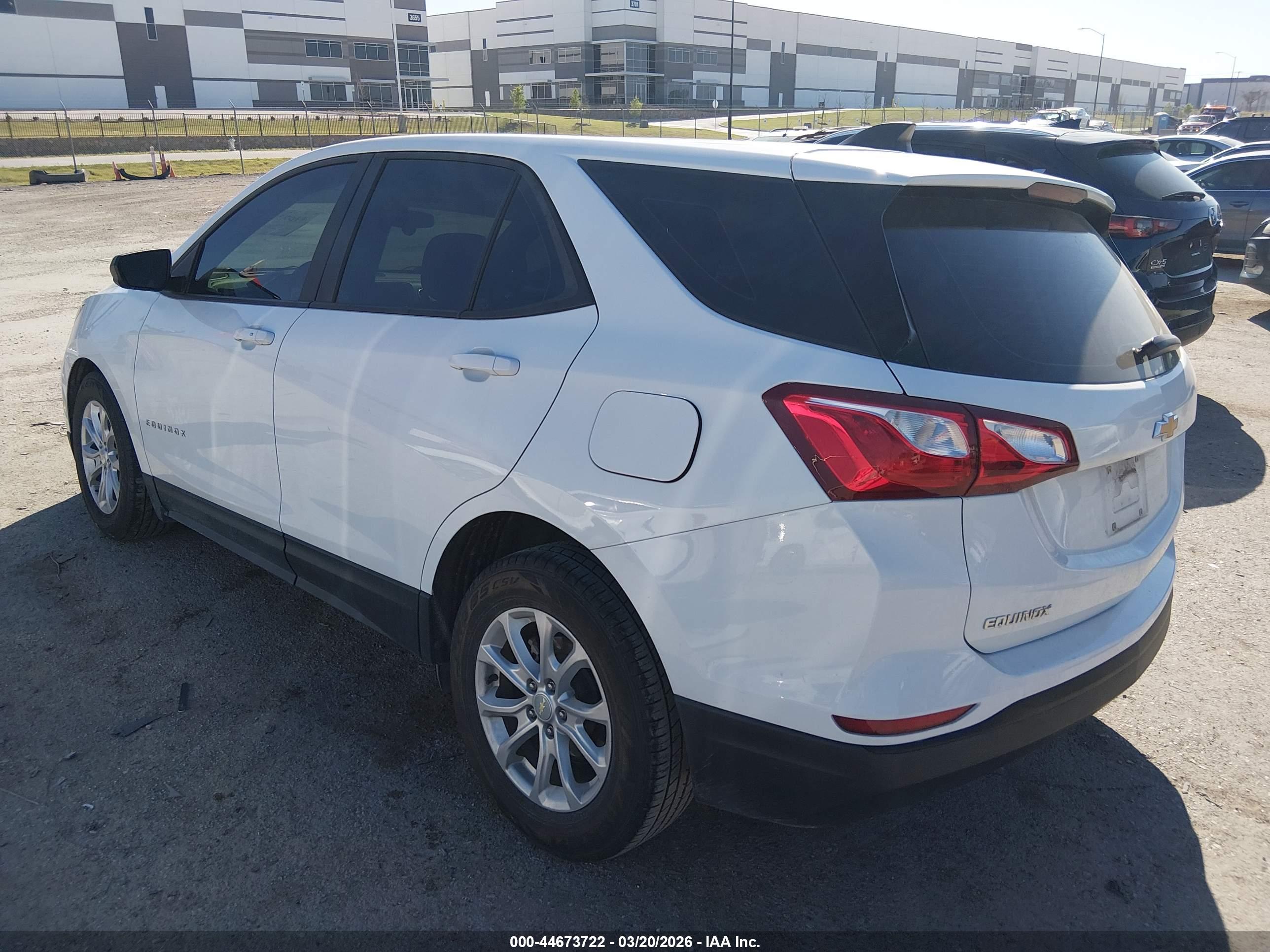 CHEVROLET EQUINOX image 3