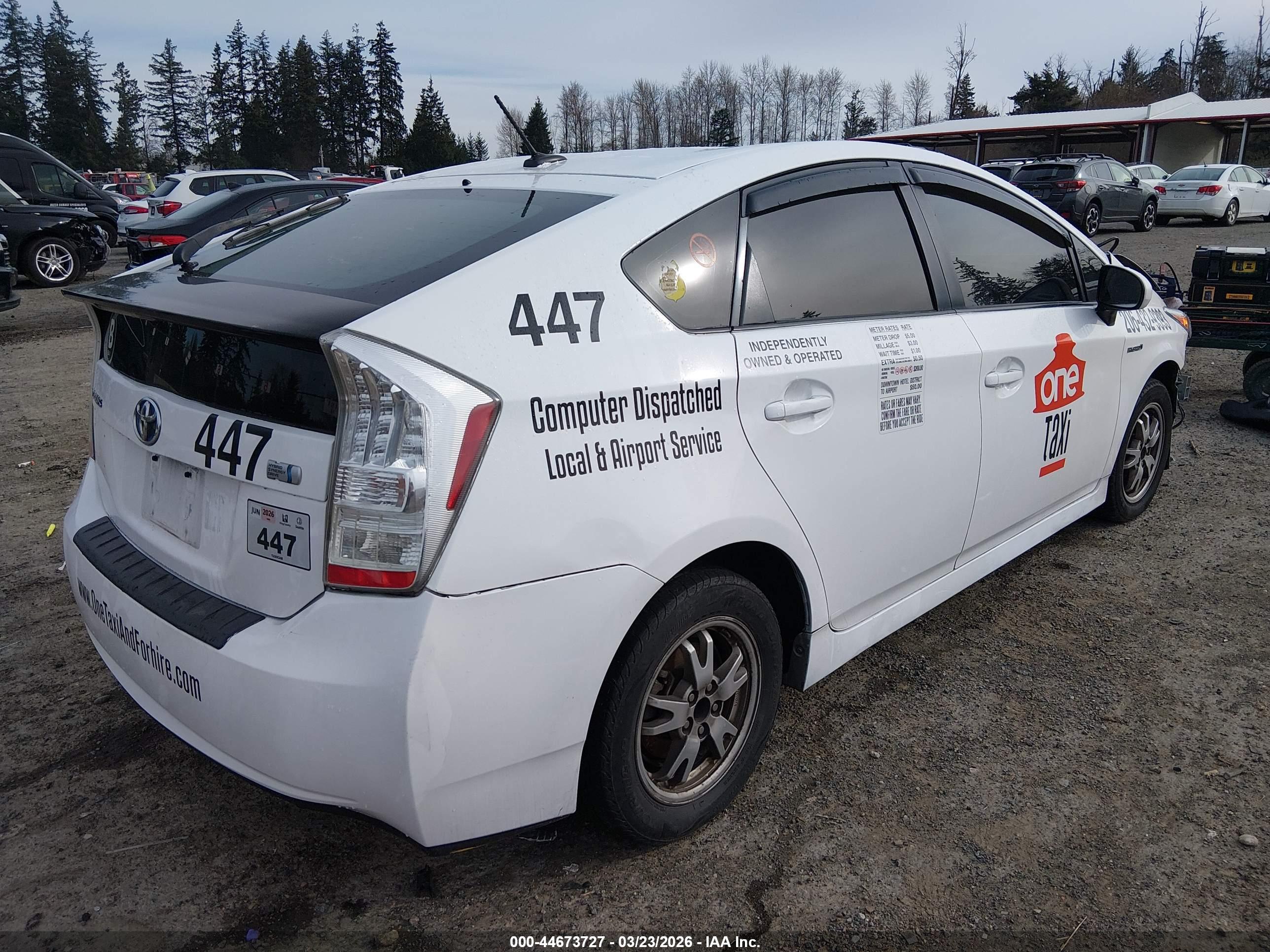 TOYOTA PRIUS image 4