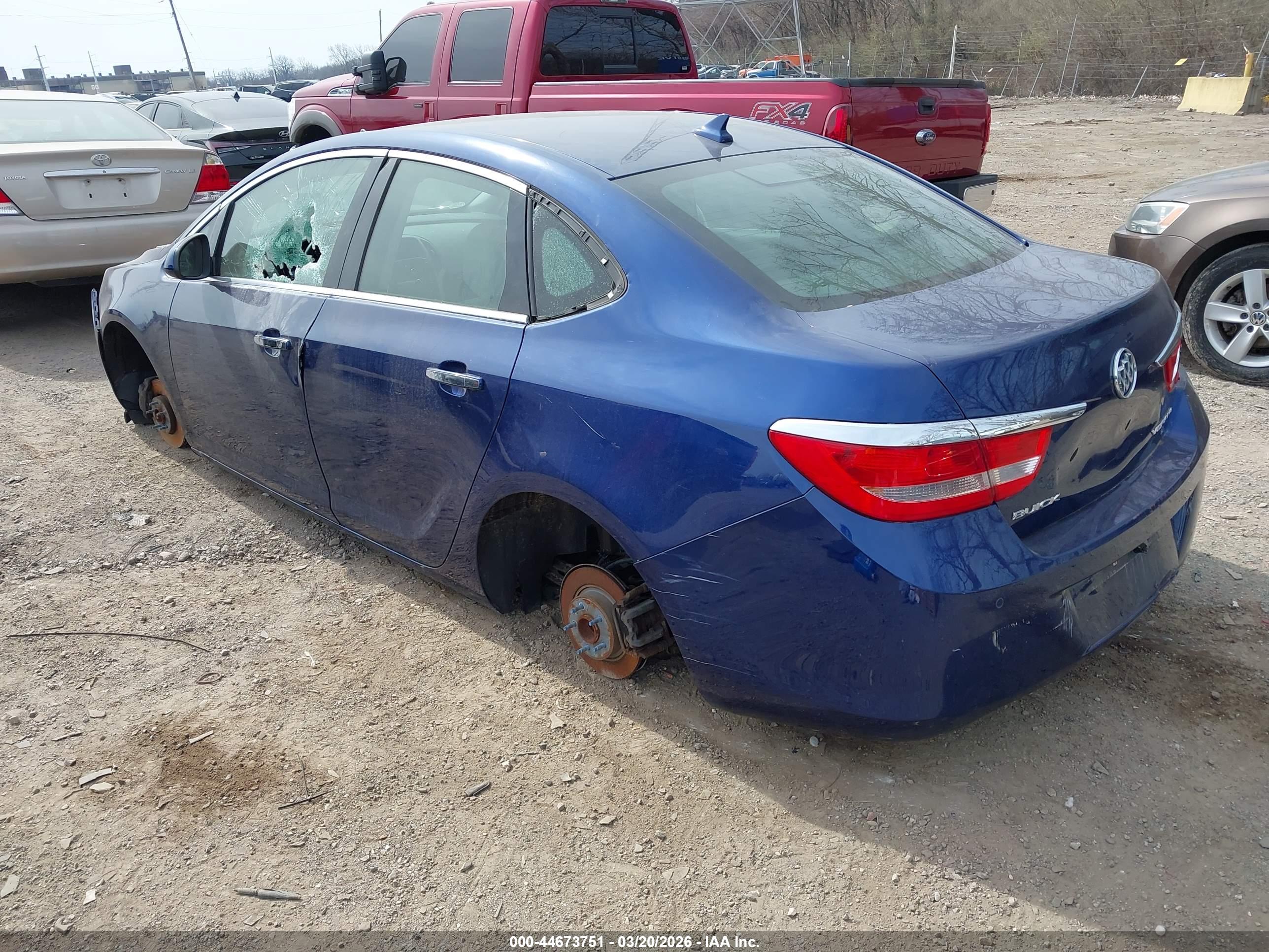 BUICK VERANO image 3