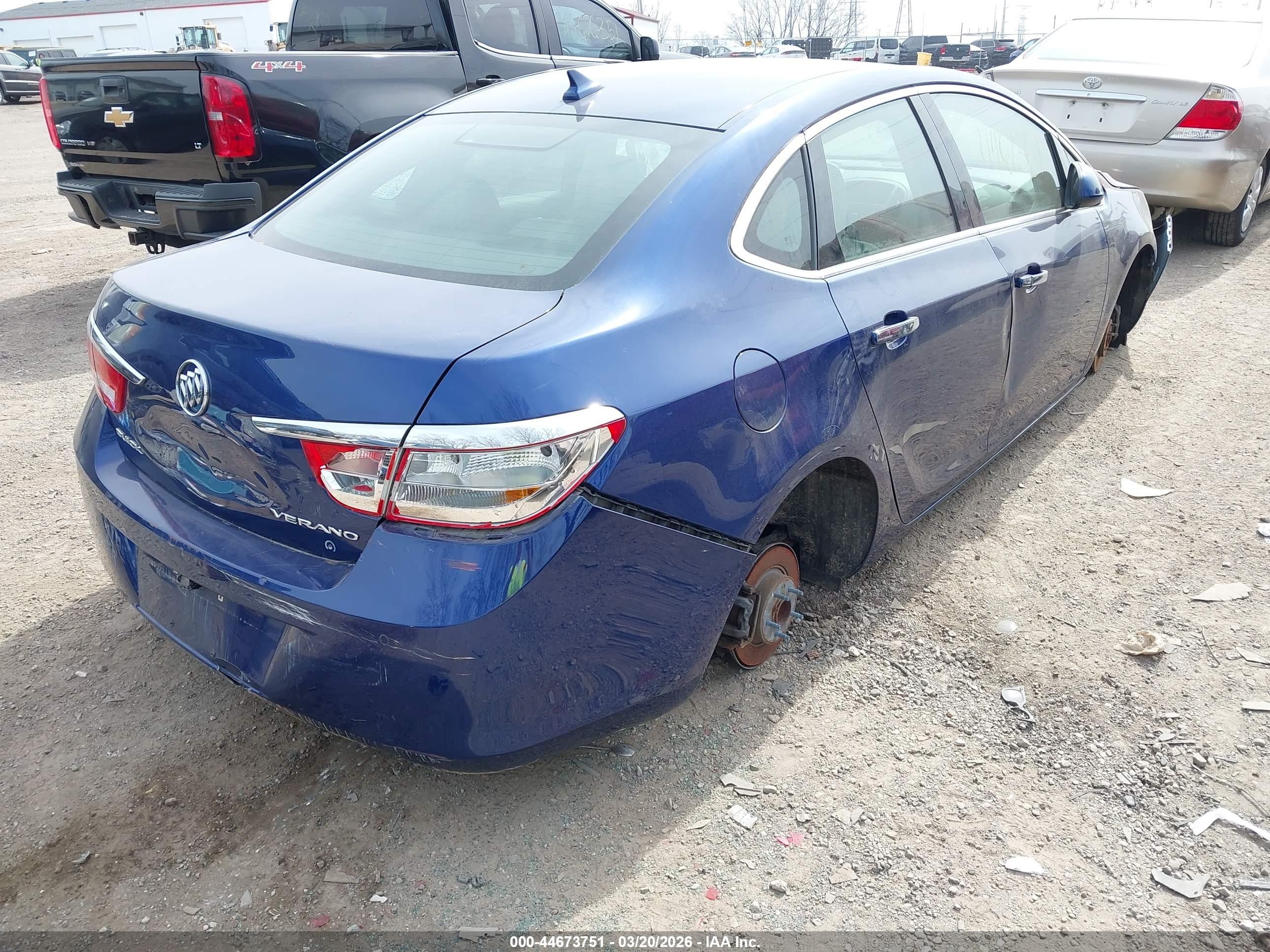 BUICK VERANO image 4