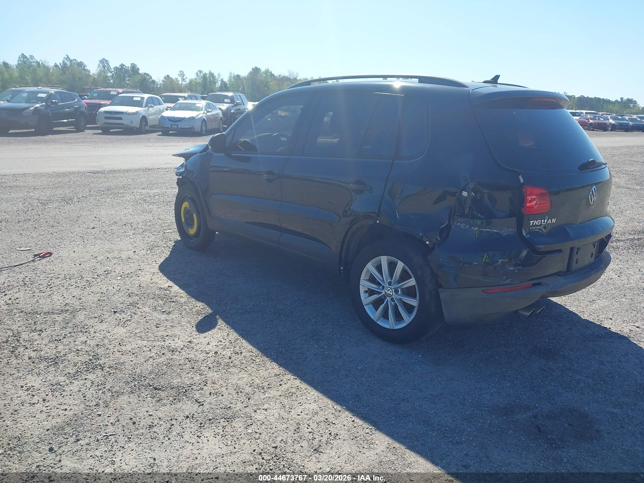 VOLKSWAGEN TIGUAN image 3