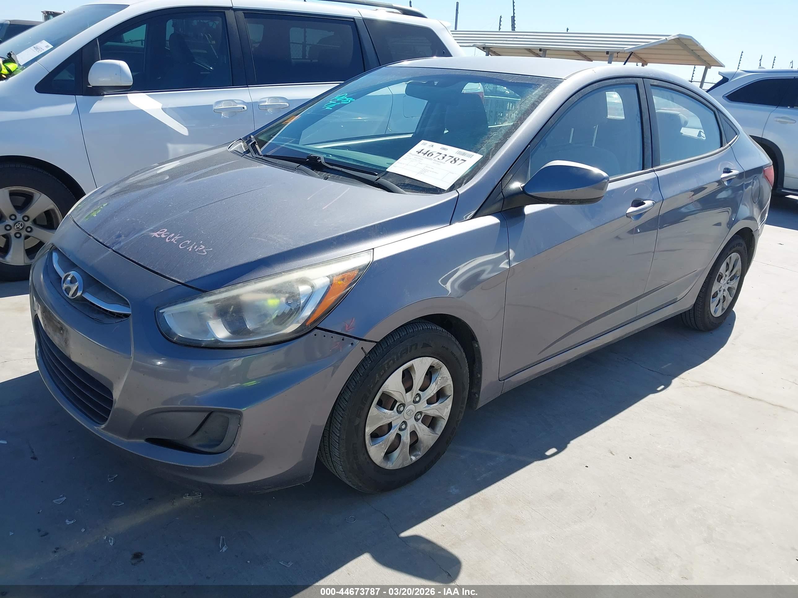 HYUNDAI ACCENT image 2