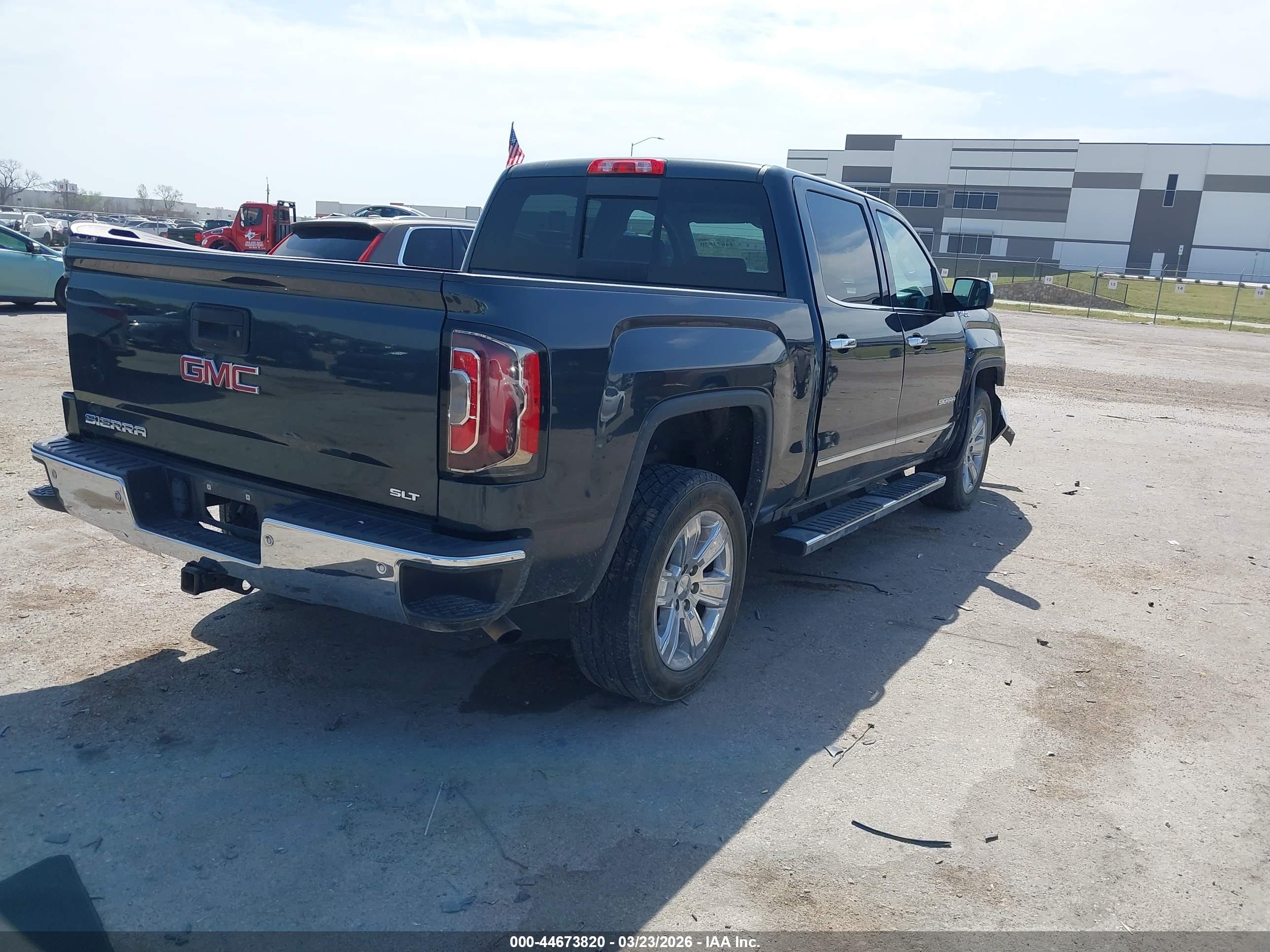 GMC SIERRA image 4