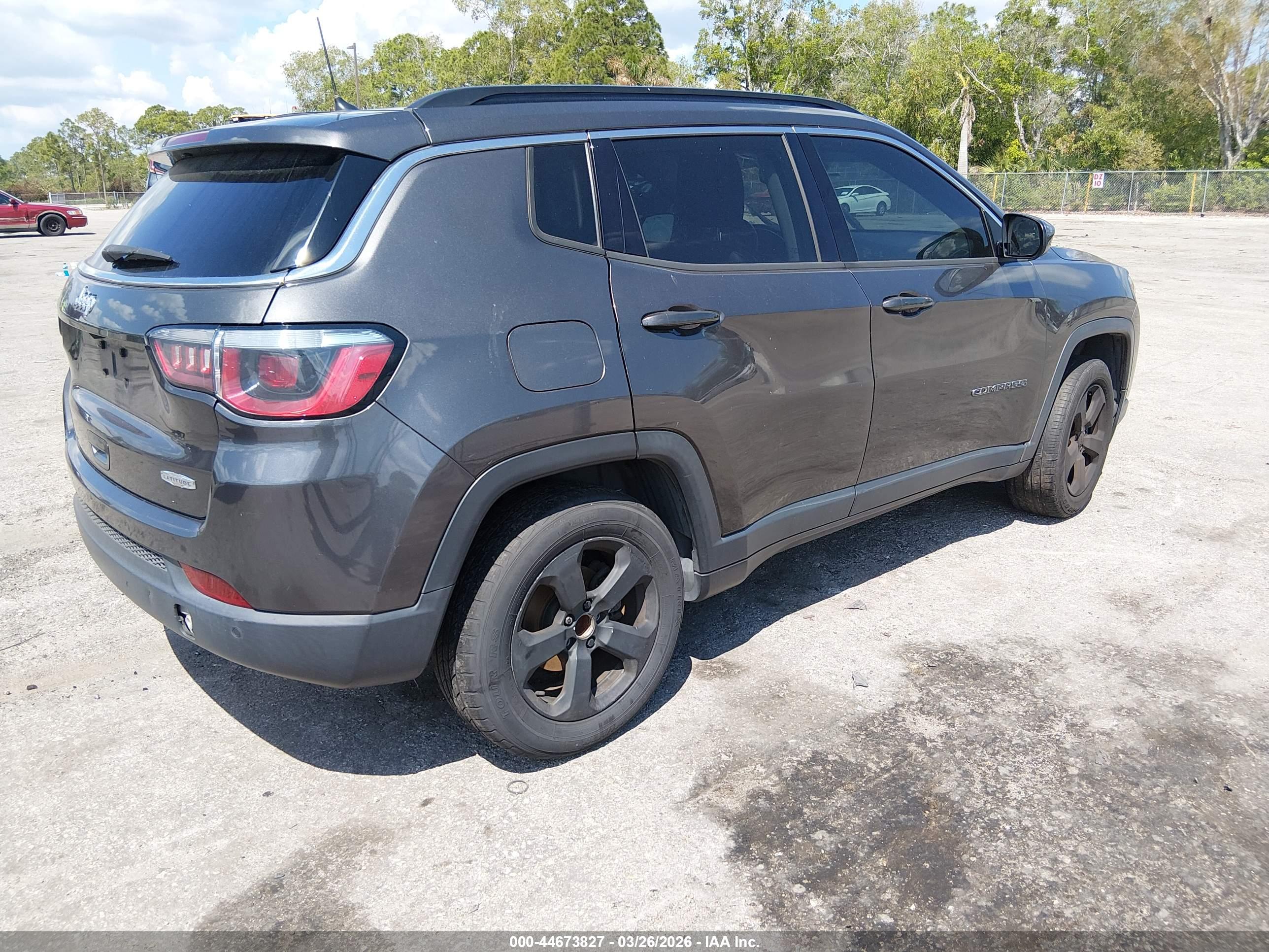 JEEP COMPASS image 4