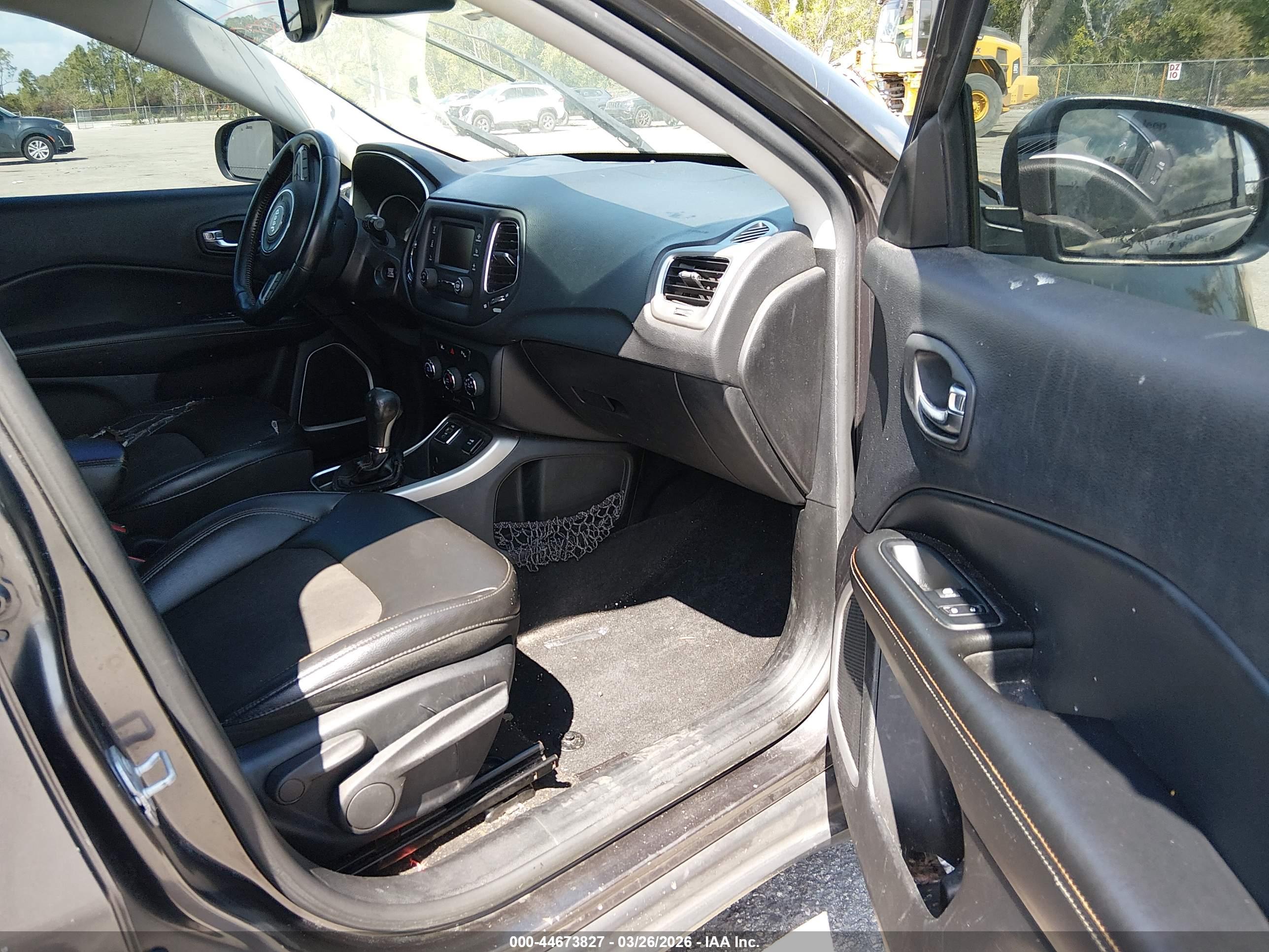 JEEP COMPASS image 5