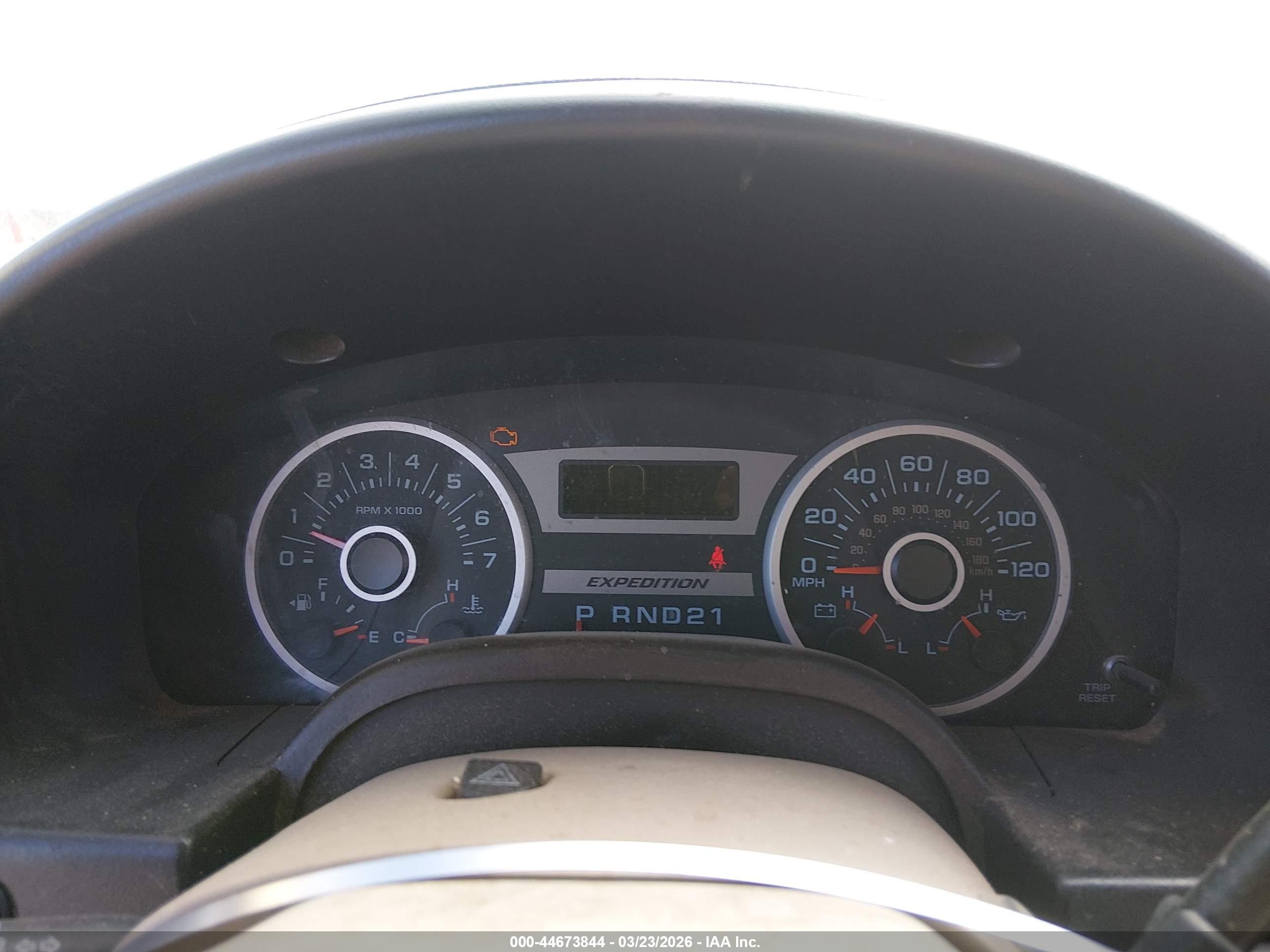 FORD EXPEDITION image 7