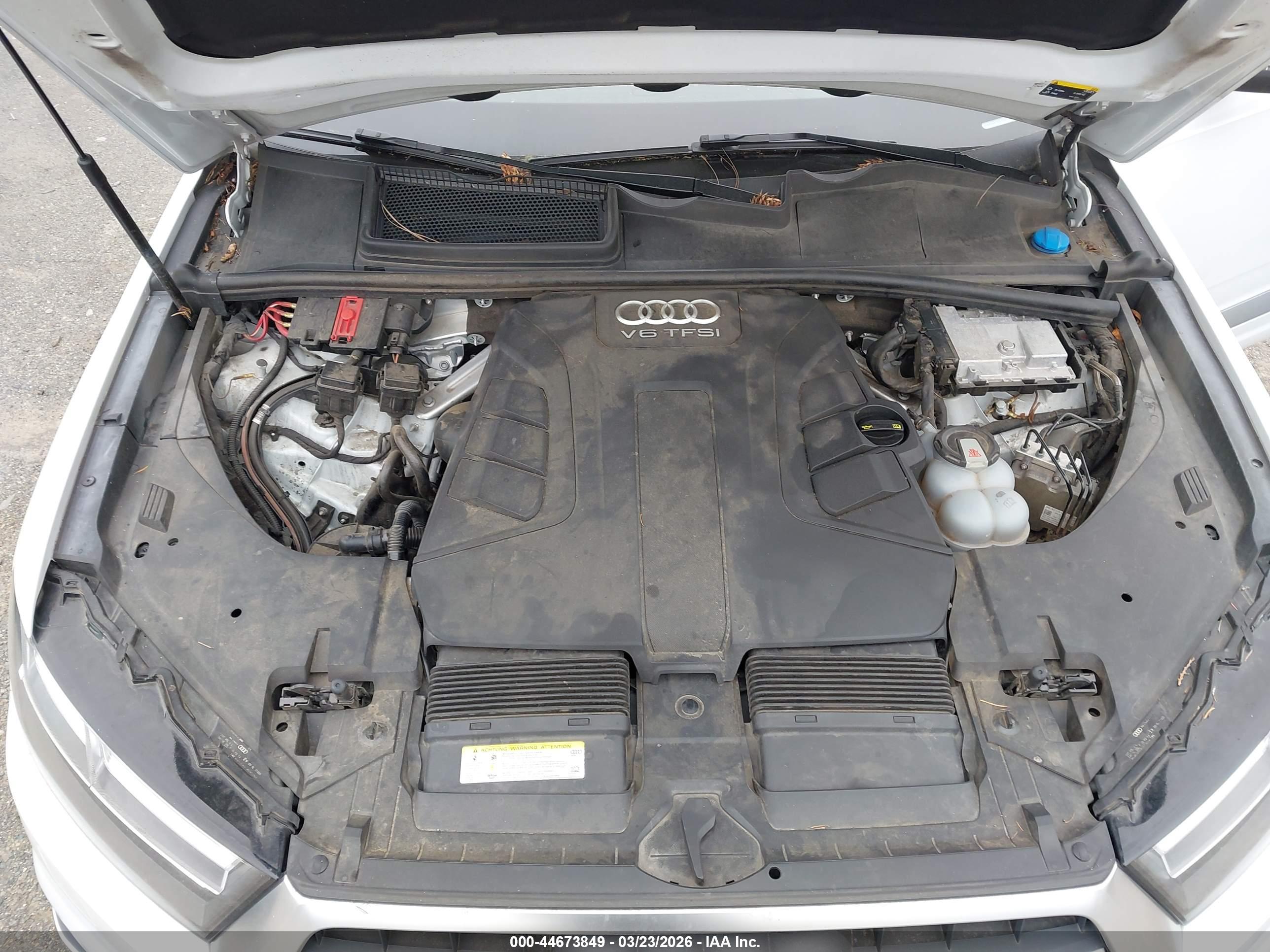 AUDI Q7 image 10