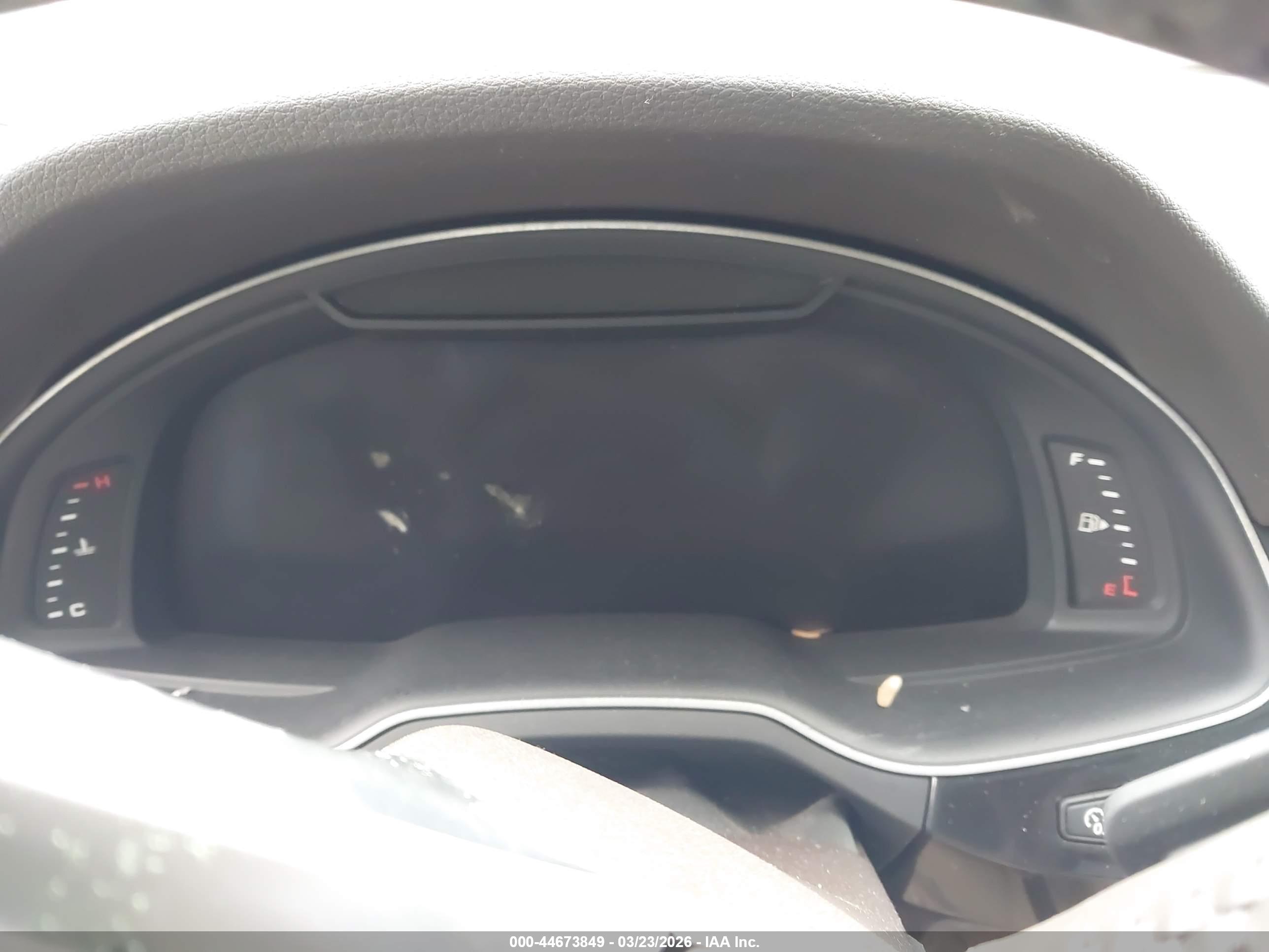 AUDI Q7 image 7