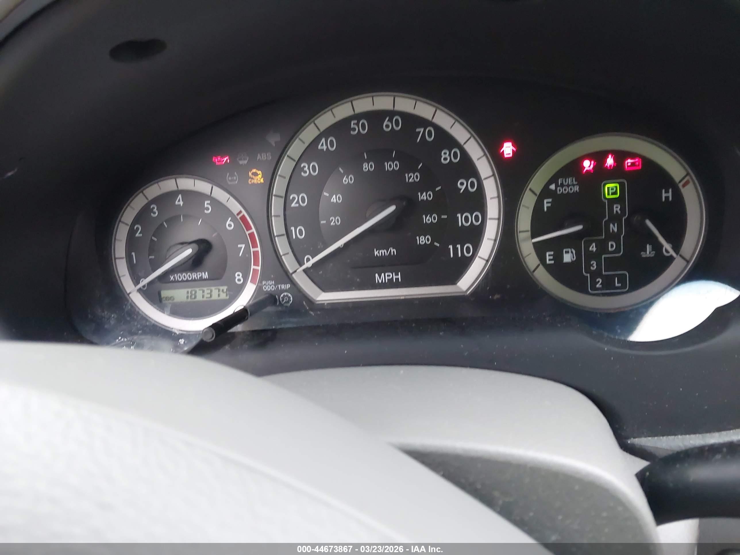 TOYOTA SIENNA image 7