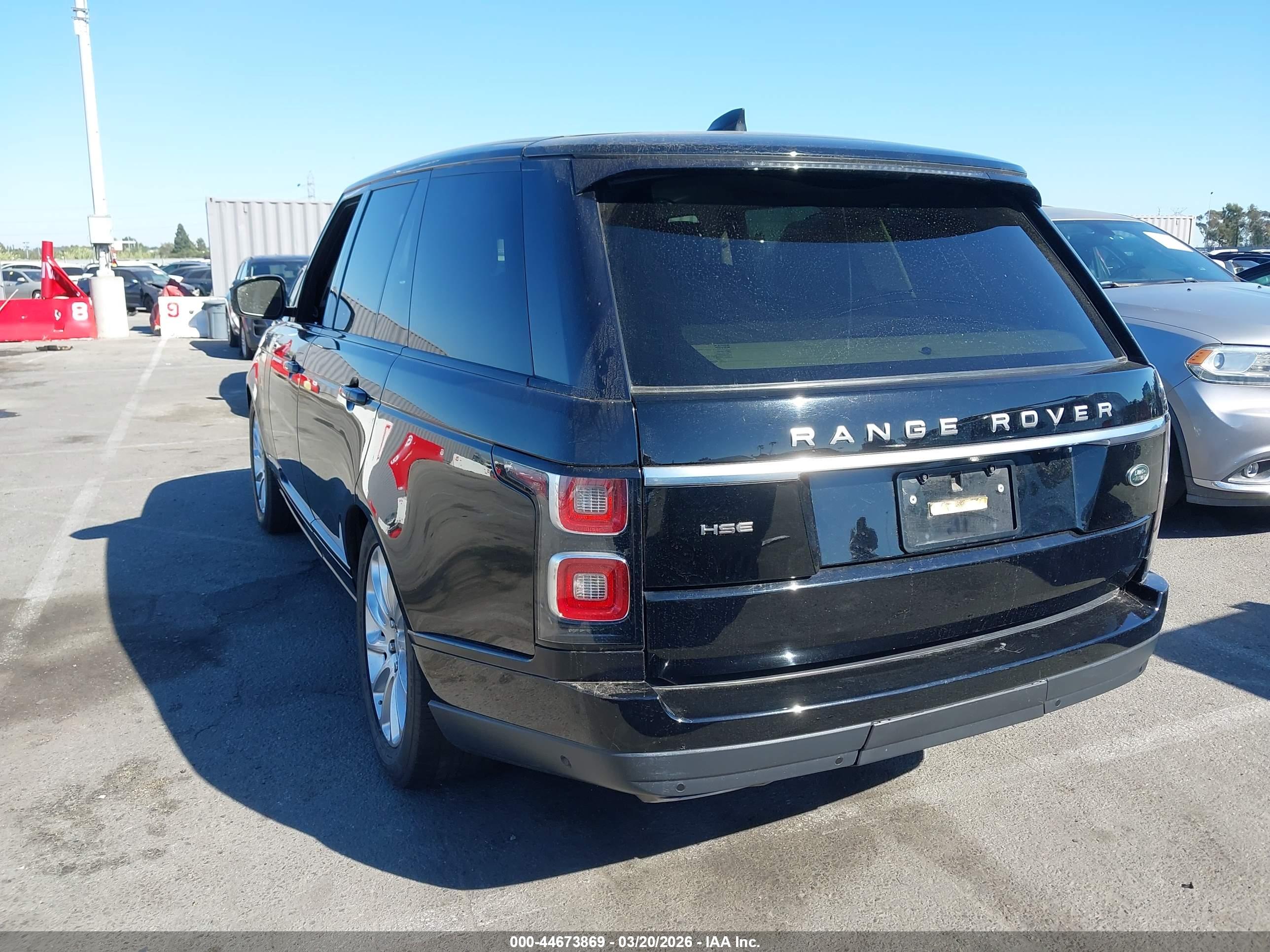 LAND ROVER image 3