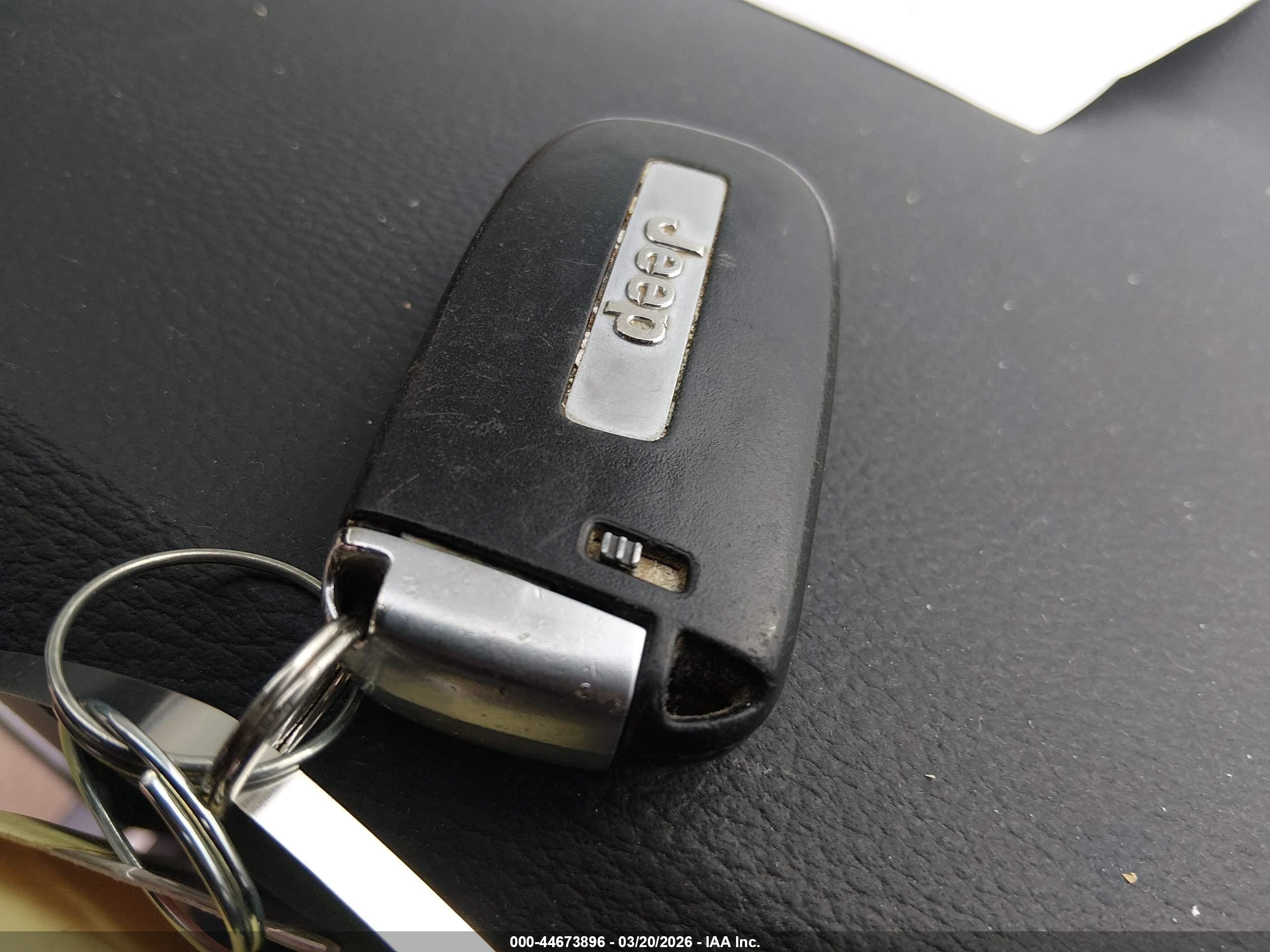 JEEP GRAND image 11