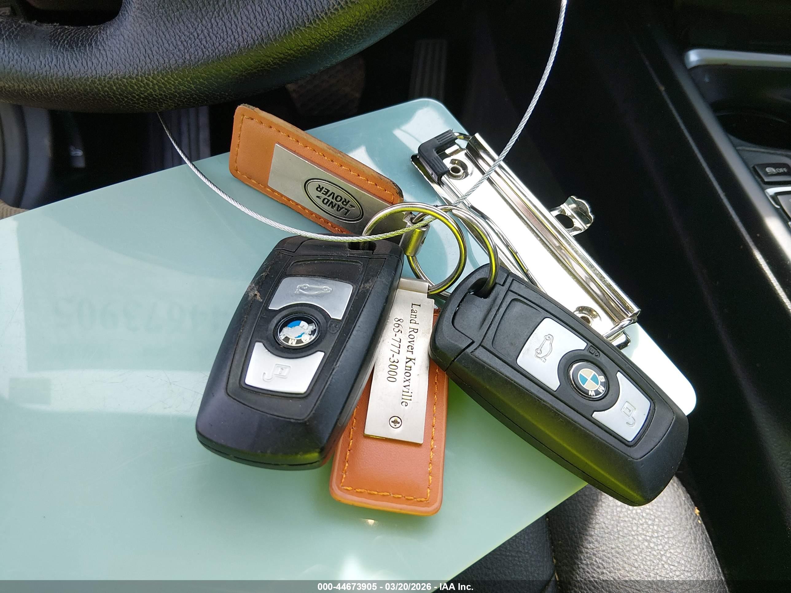BMW 320I image 11