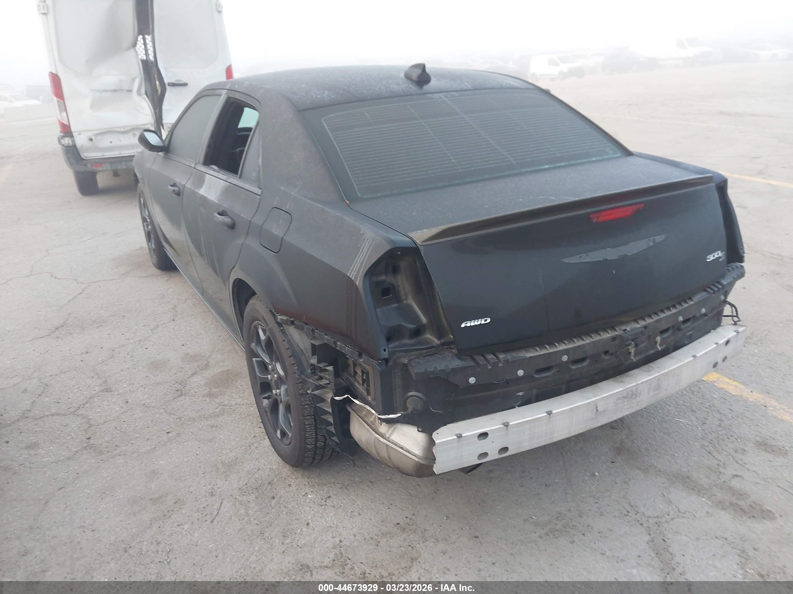 CHRYSLER 300 image 3