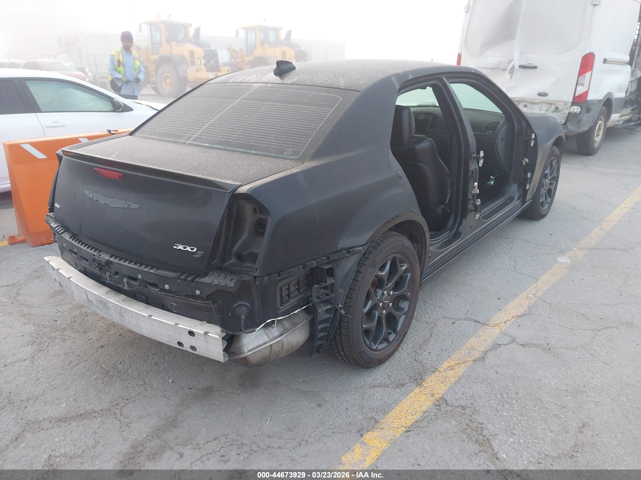 CHRYSLER 300 image 4