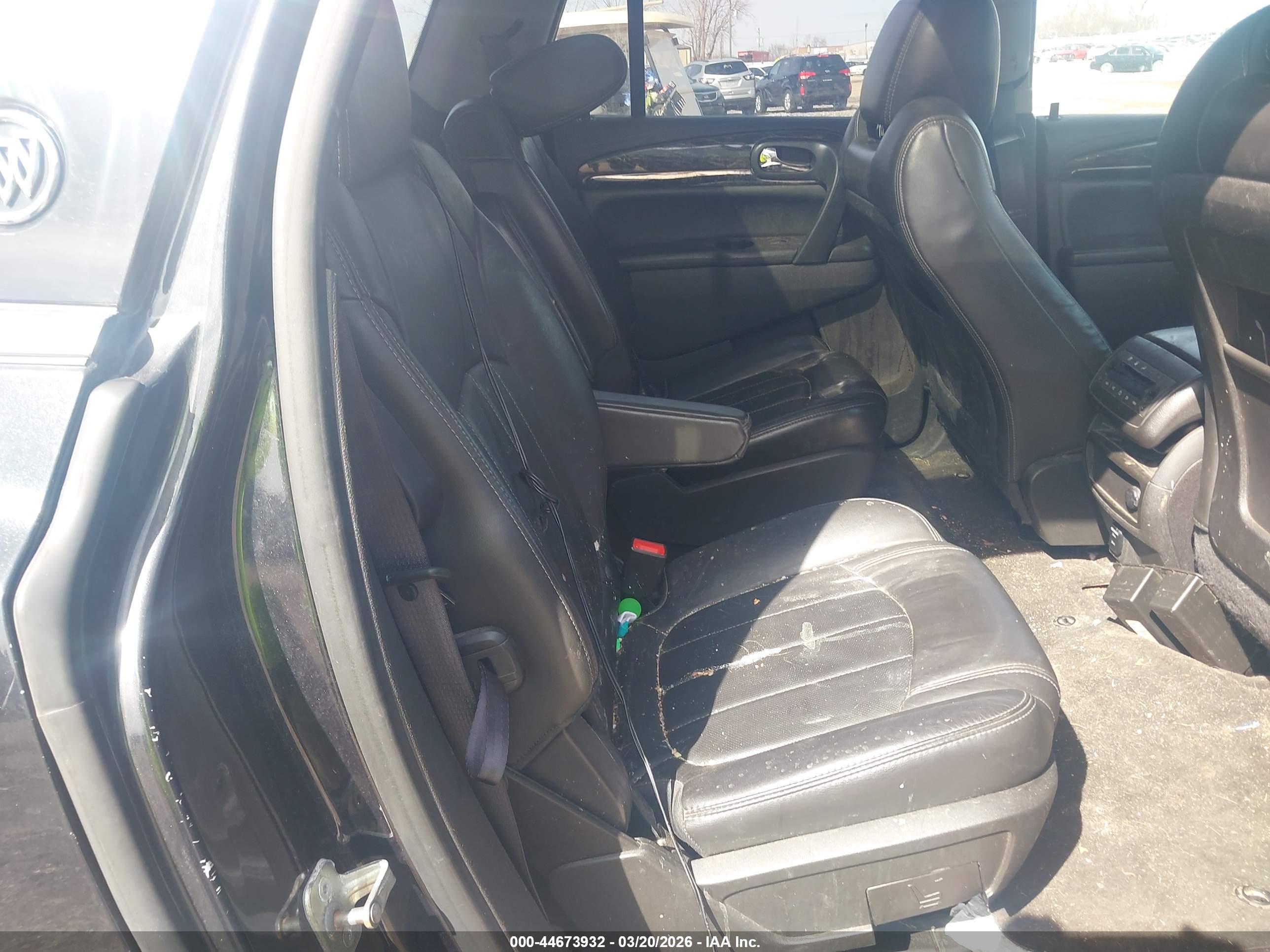 BUICK ENCLAVE image 8