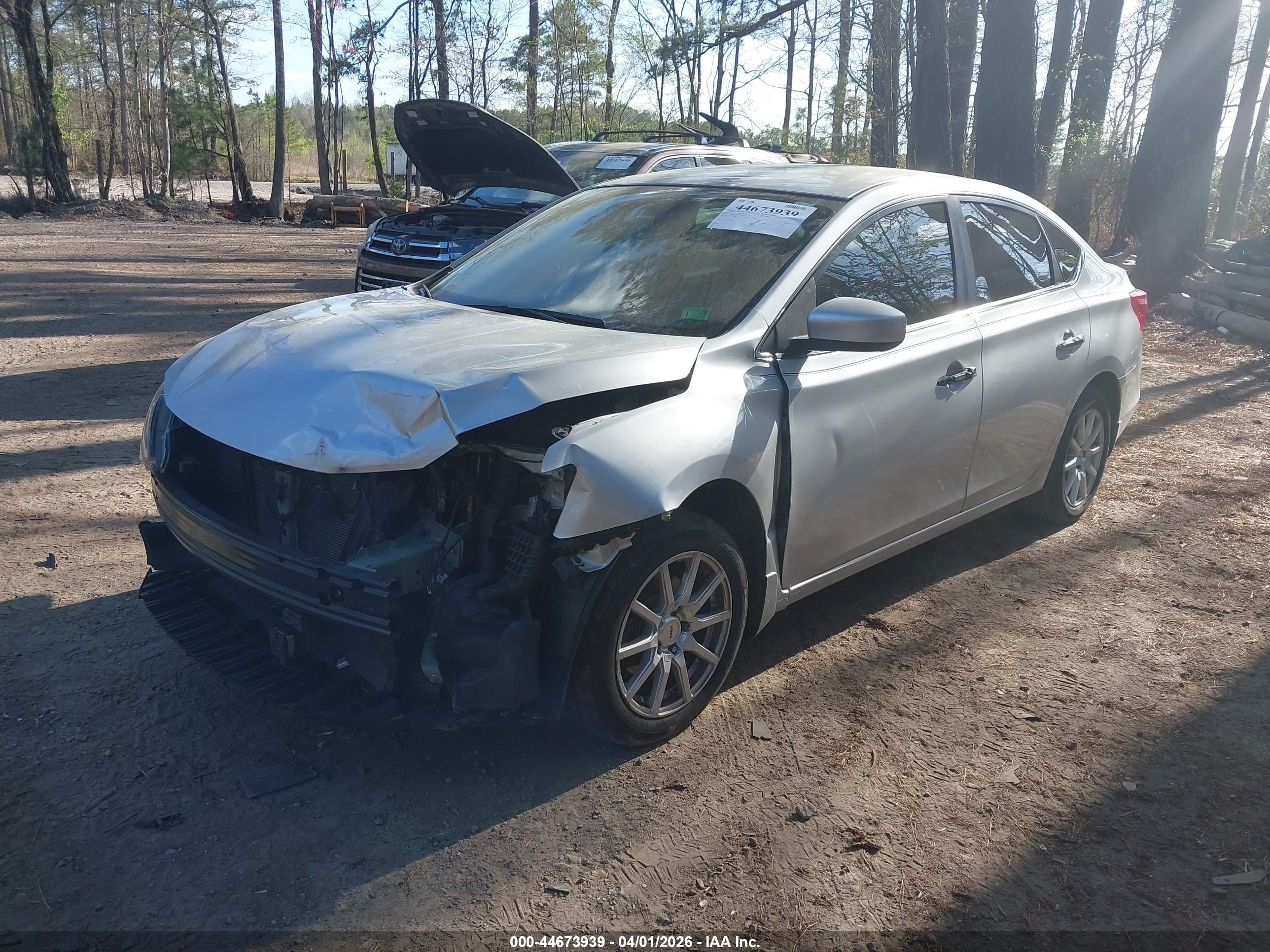 NISSAN SENTRA image 2