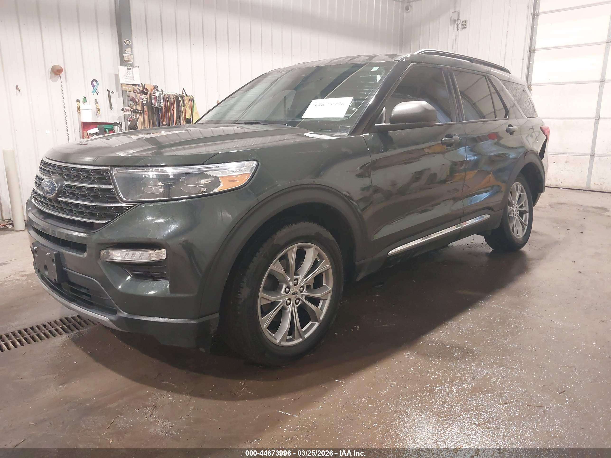FORD EXPLORER image 2