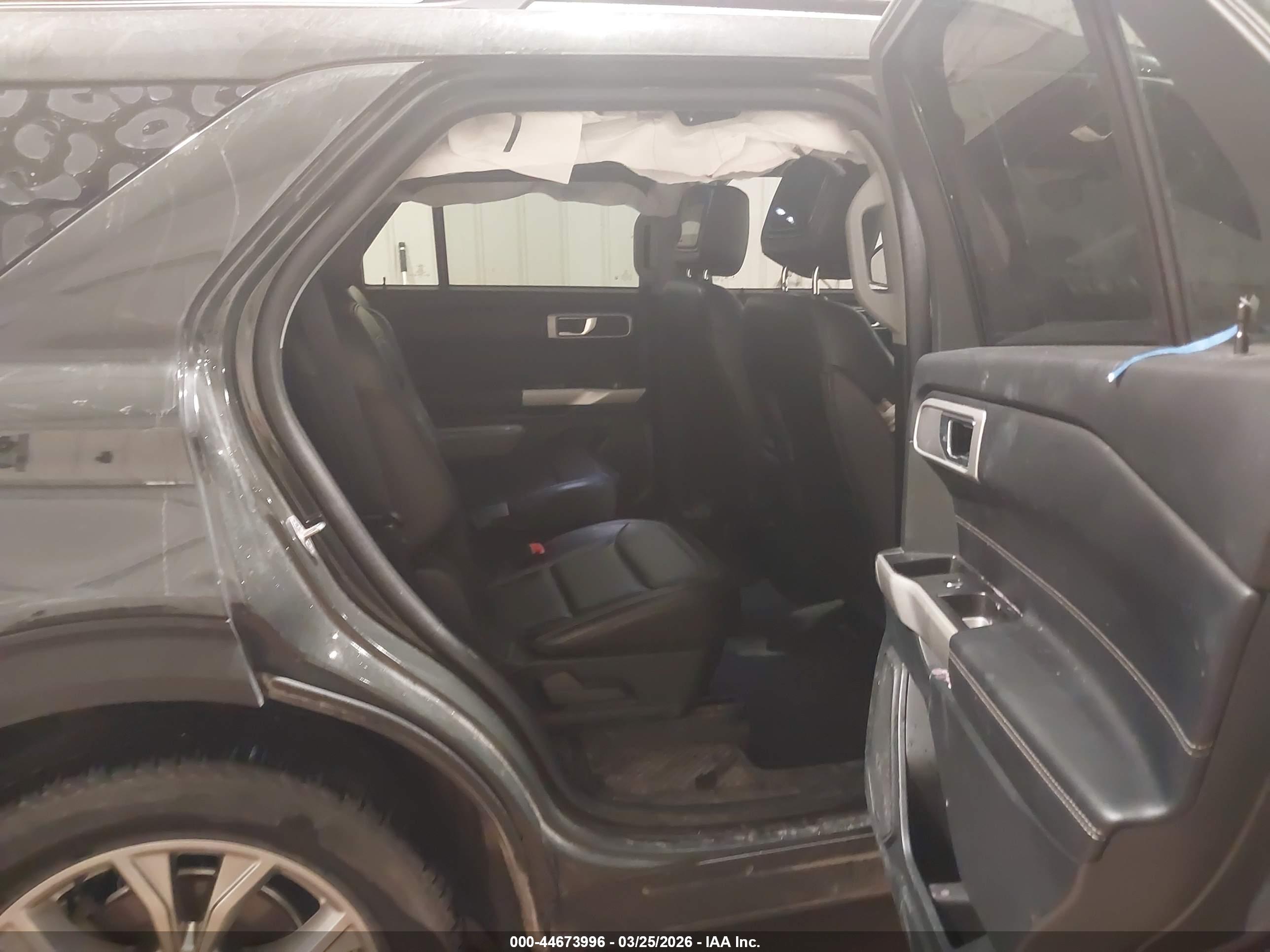 FORD EXPLORER image 8