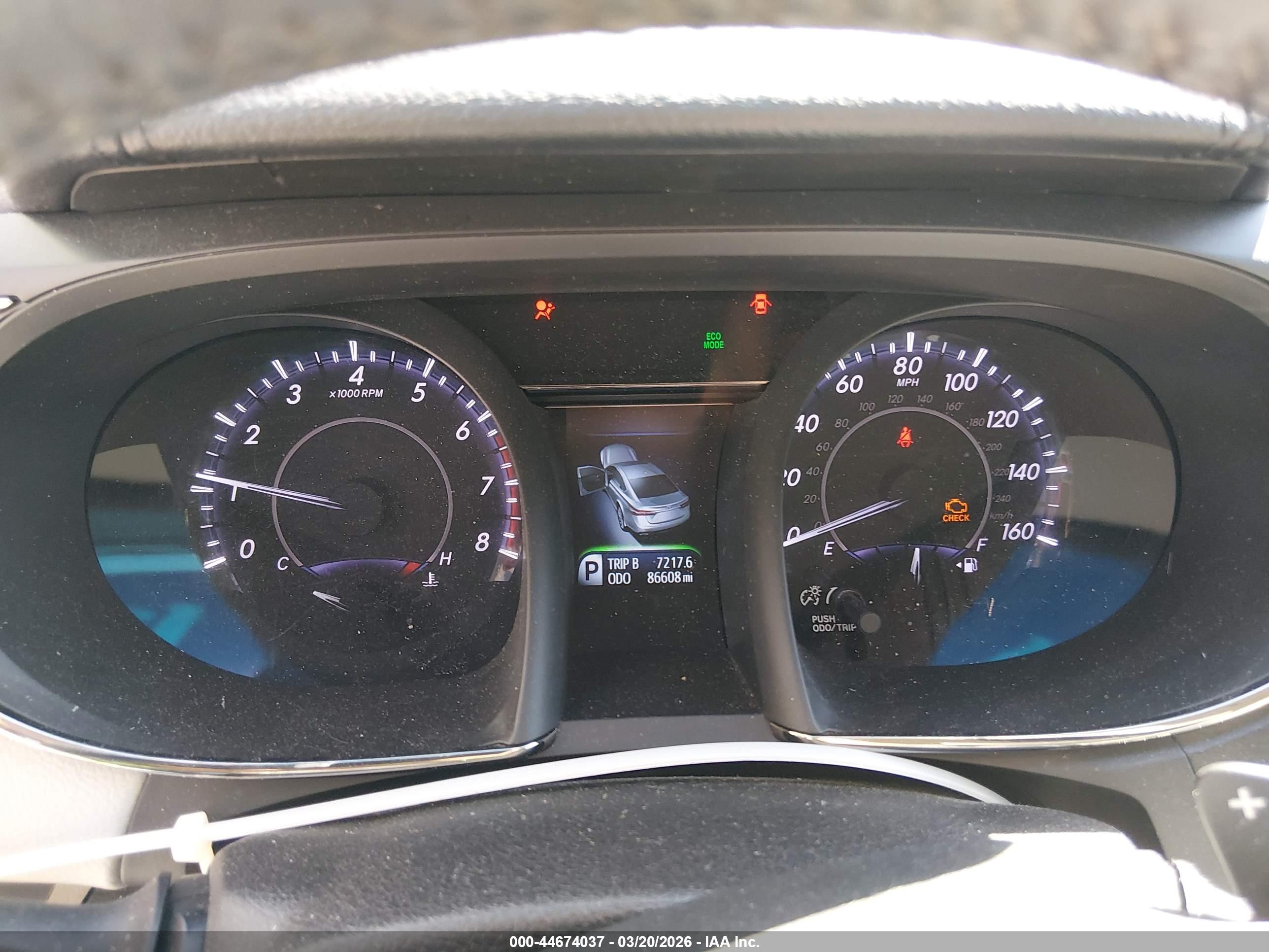 TOYOTA AVALON image 7